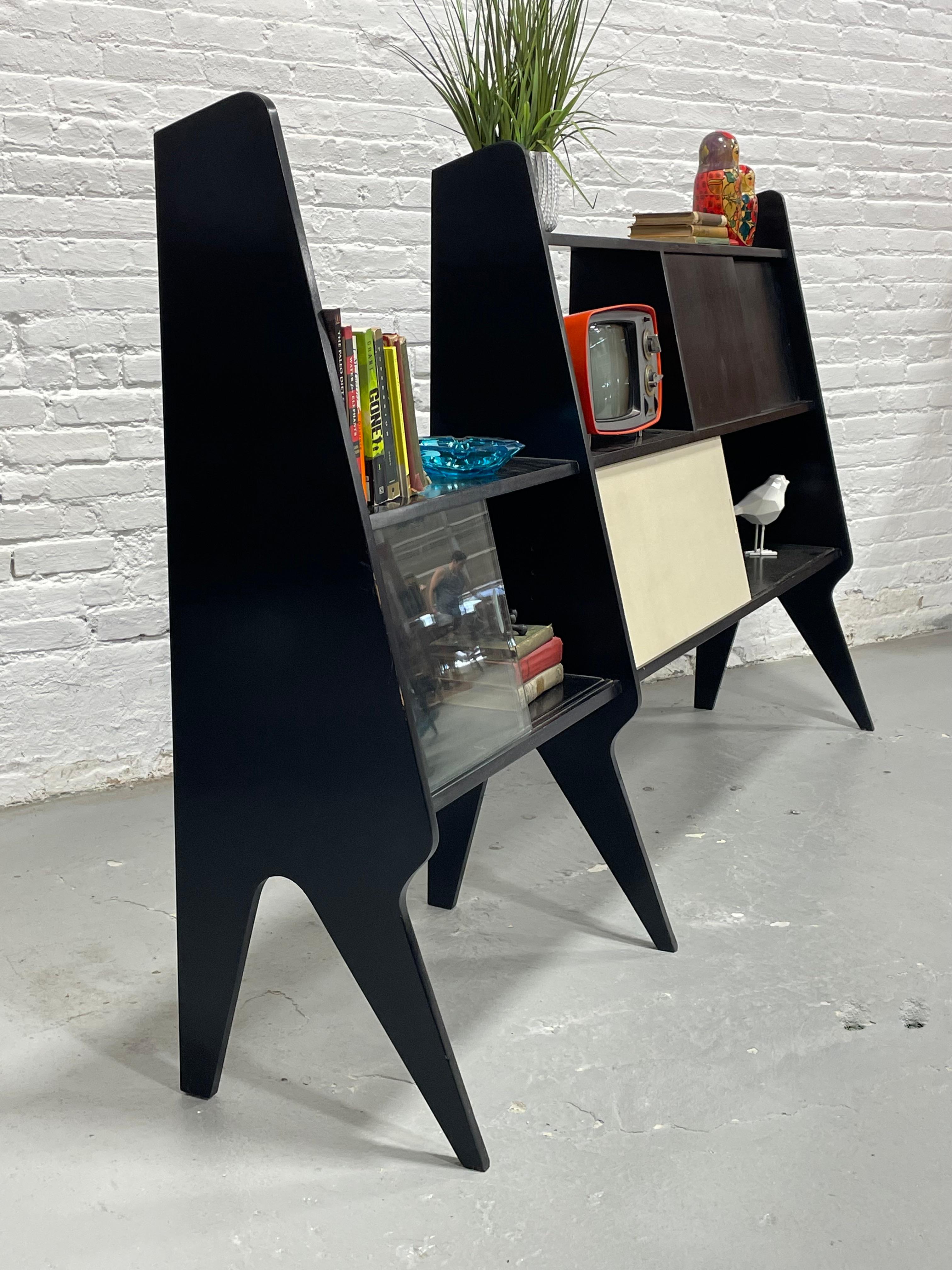 Mid-20th Century Extra Long Italian Mid-Century Modern Wall Unit + Bar, c. 1960s, Gil Ponti style For Sale