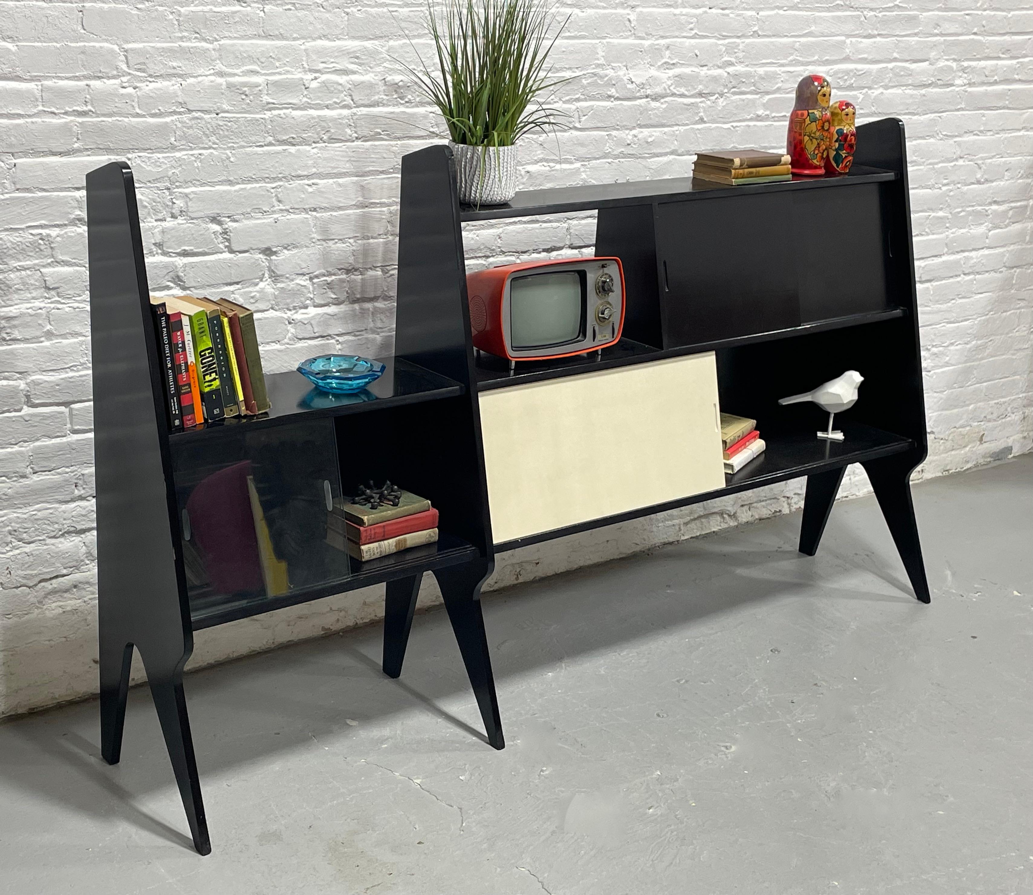 Extra Long Italian Mid-Century Modern Wall Unit + Bar, c. 1960s, Gil Ponti style For Sale 2