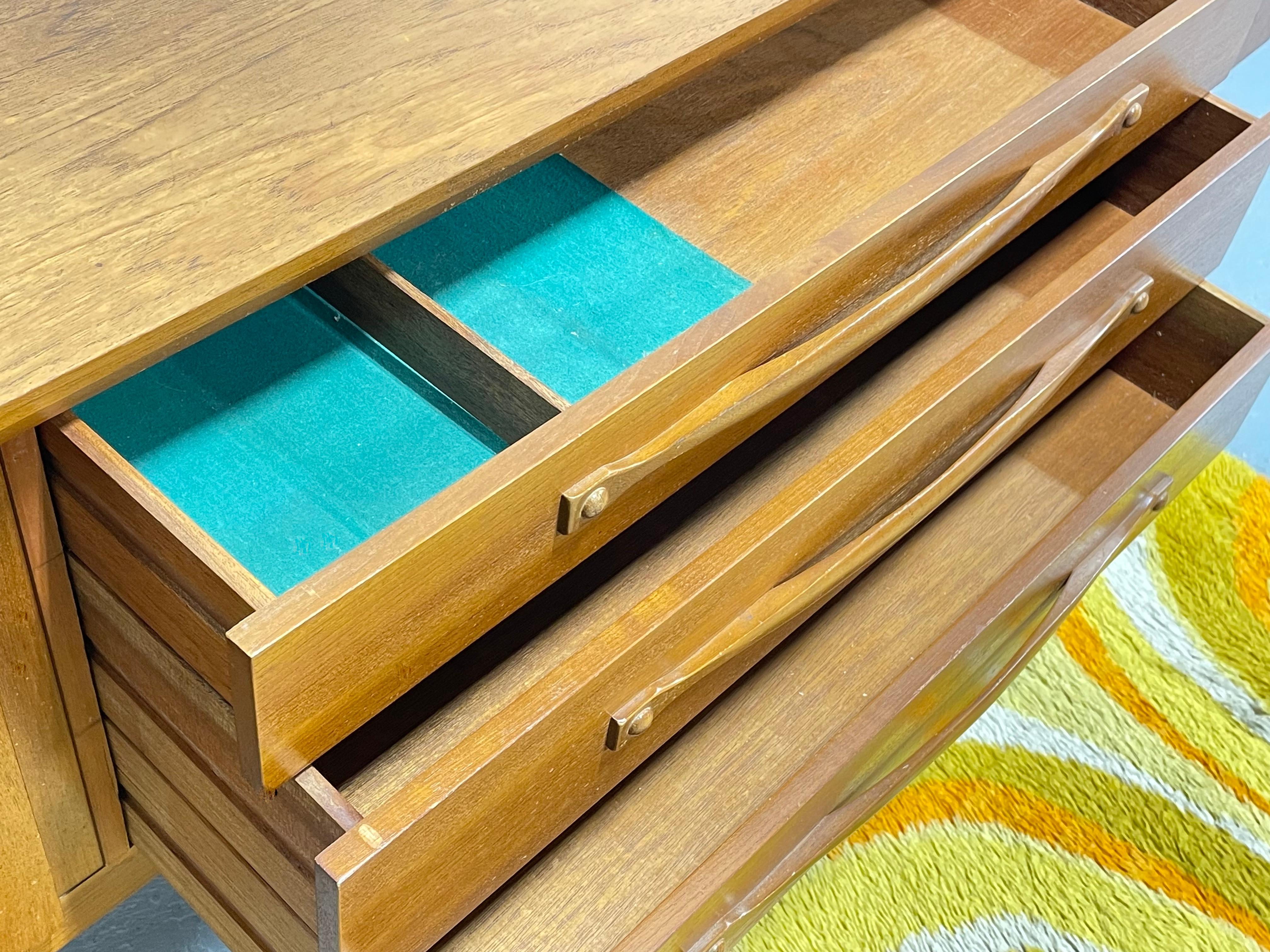 Extra LONG Mid Century Modern Danish Teak CREDENZA / Media Stand, c. 1960's For Sale 1
