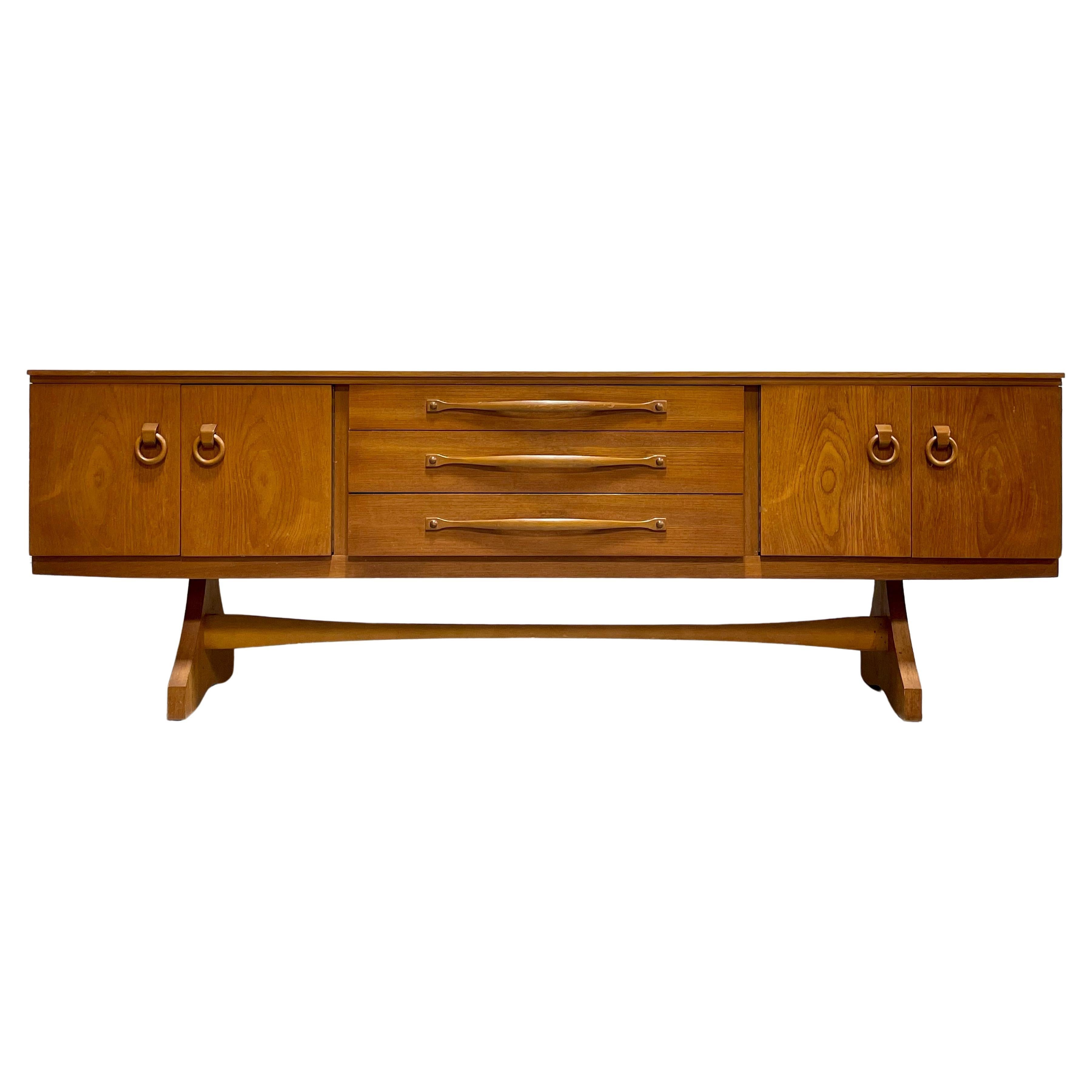 Extra LONG Mid Century Modern Danish Teak CREDENZA / Media Stand, ca. 1960er Jahre