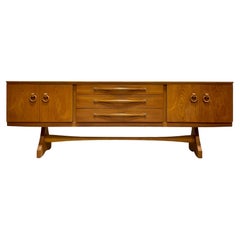 Extra LONG Mid Century Modern Danish Teak CREDENZA / Media Stand, ca. 1960er Jahre