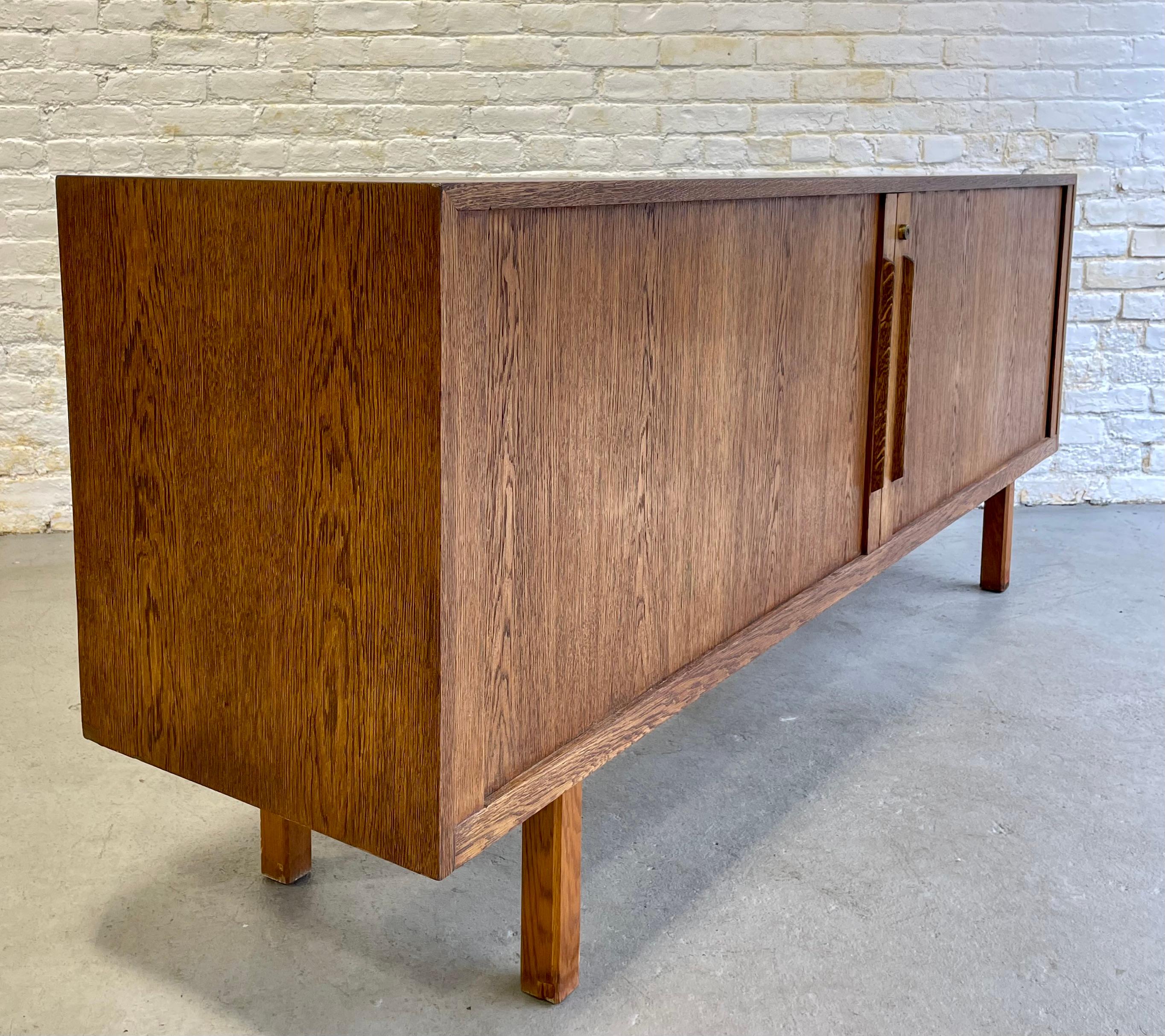 Extra Long Mid-Century Modern Oak Tambour Credenza / Media Stand, c. 1960s 7