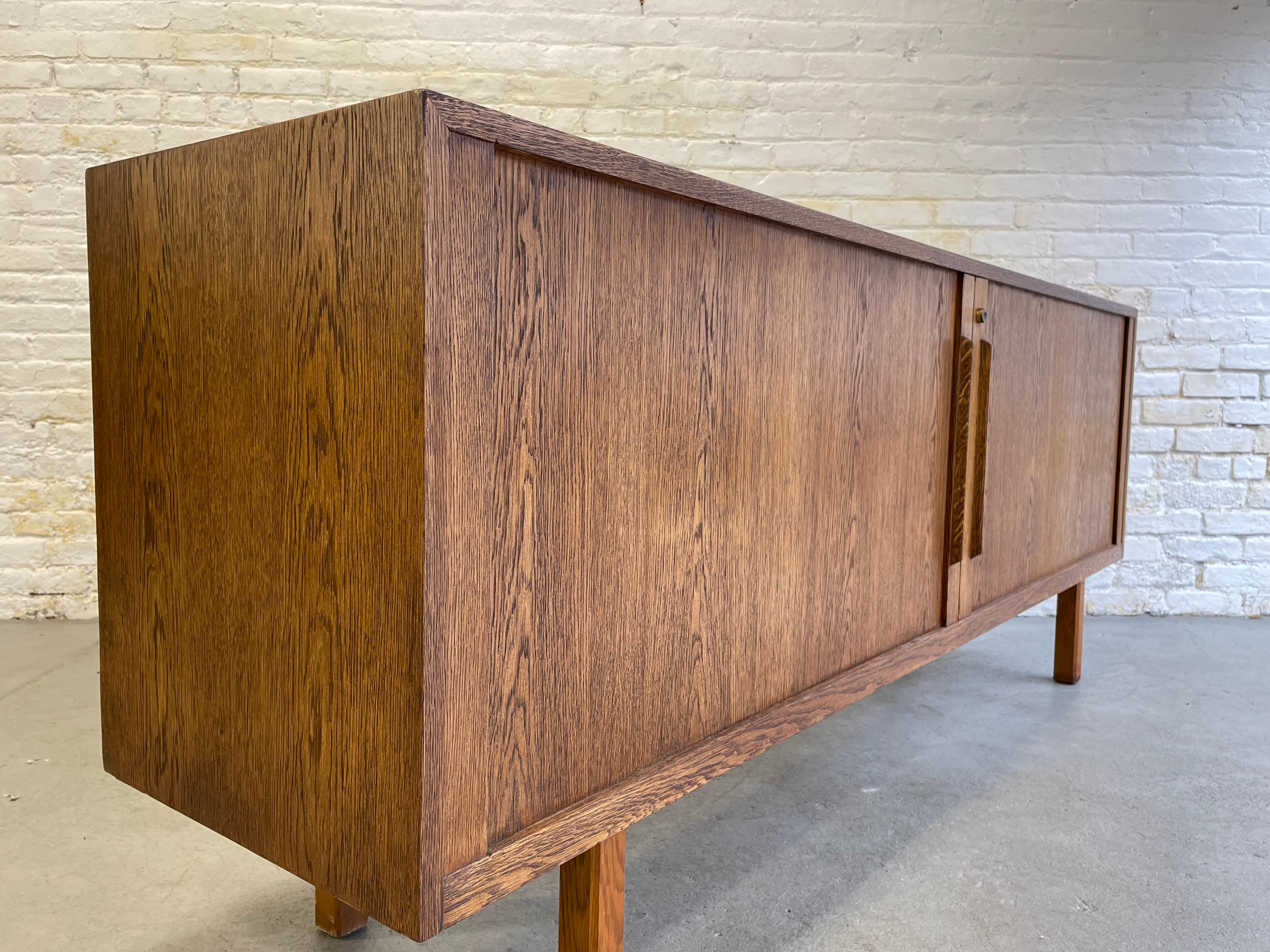Extra Long Mid-Century Modern Oak Tambour Credenza / Media Stand, c. 1960s 2