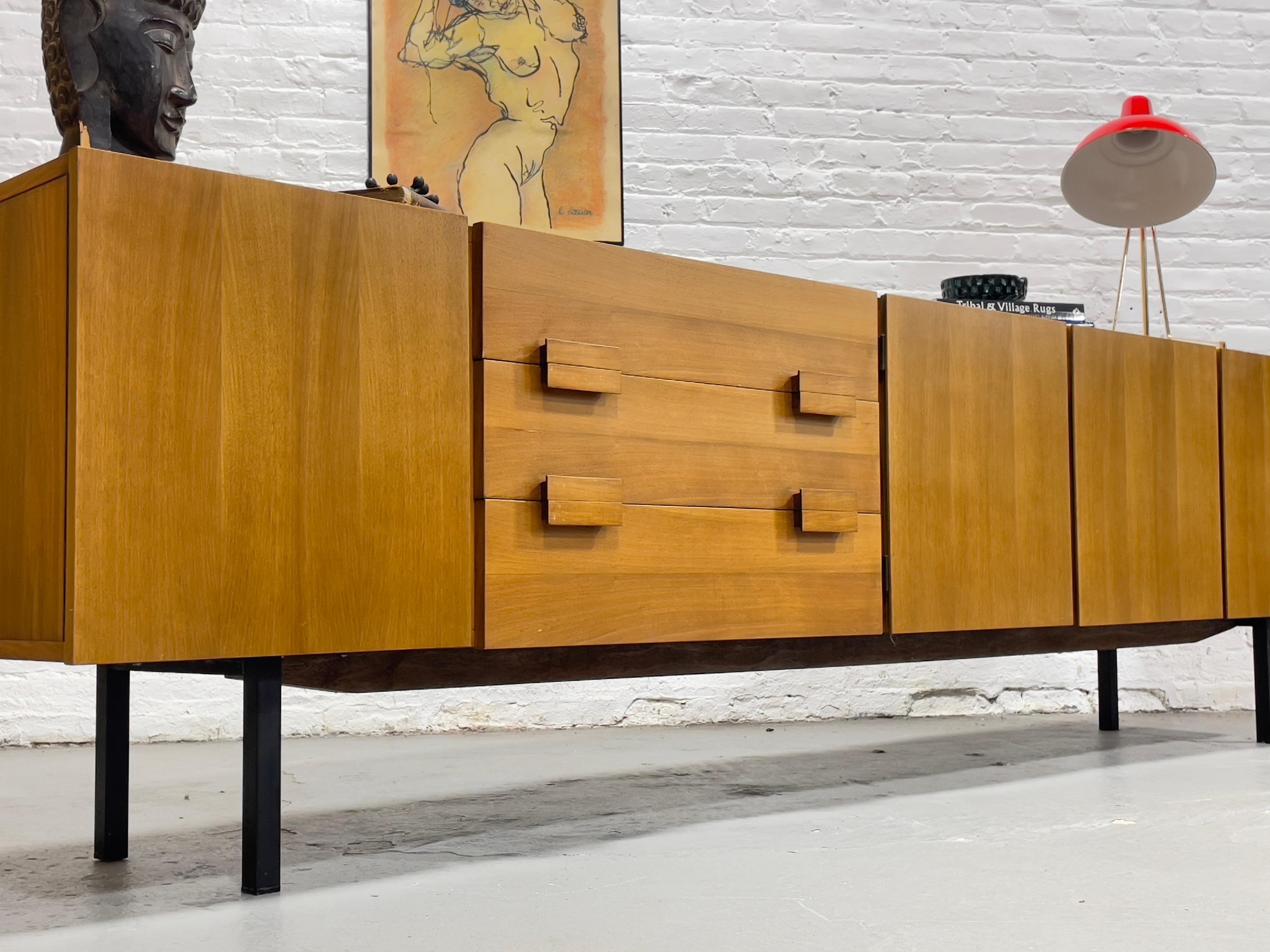 EXTRA LONG Mid Century Modern Teak CREDENZA / Sideboard, c. 1960s For Sale 1