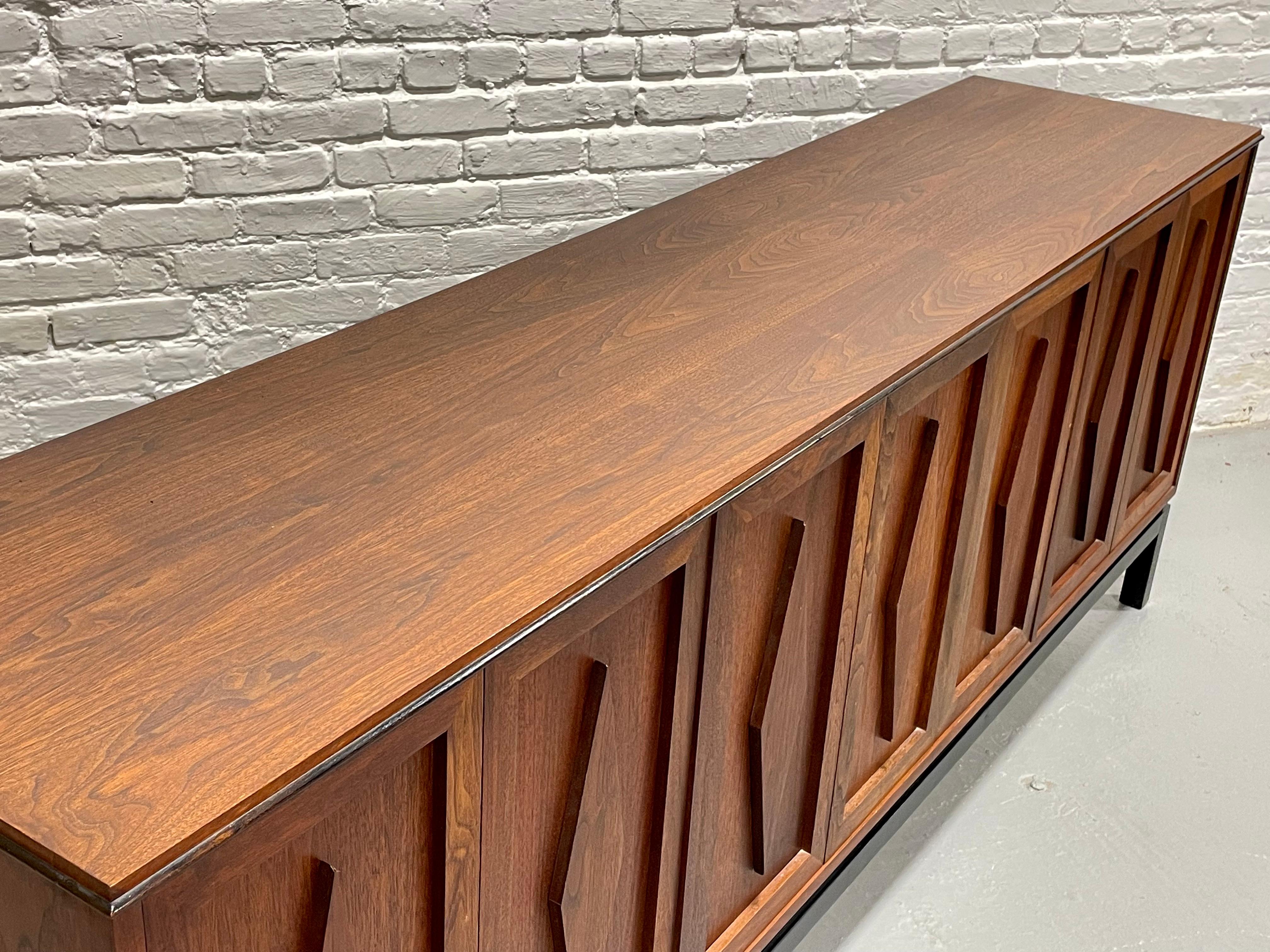 Extra LONG Mid Century MODERN Walnut CREDENZA / Media Stand, c. 1960s 4