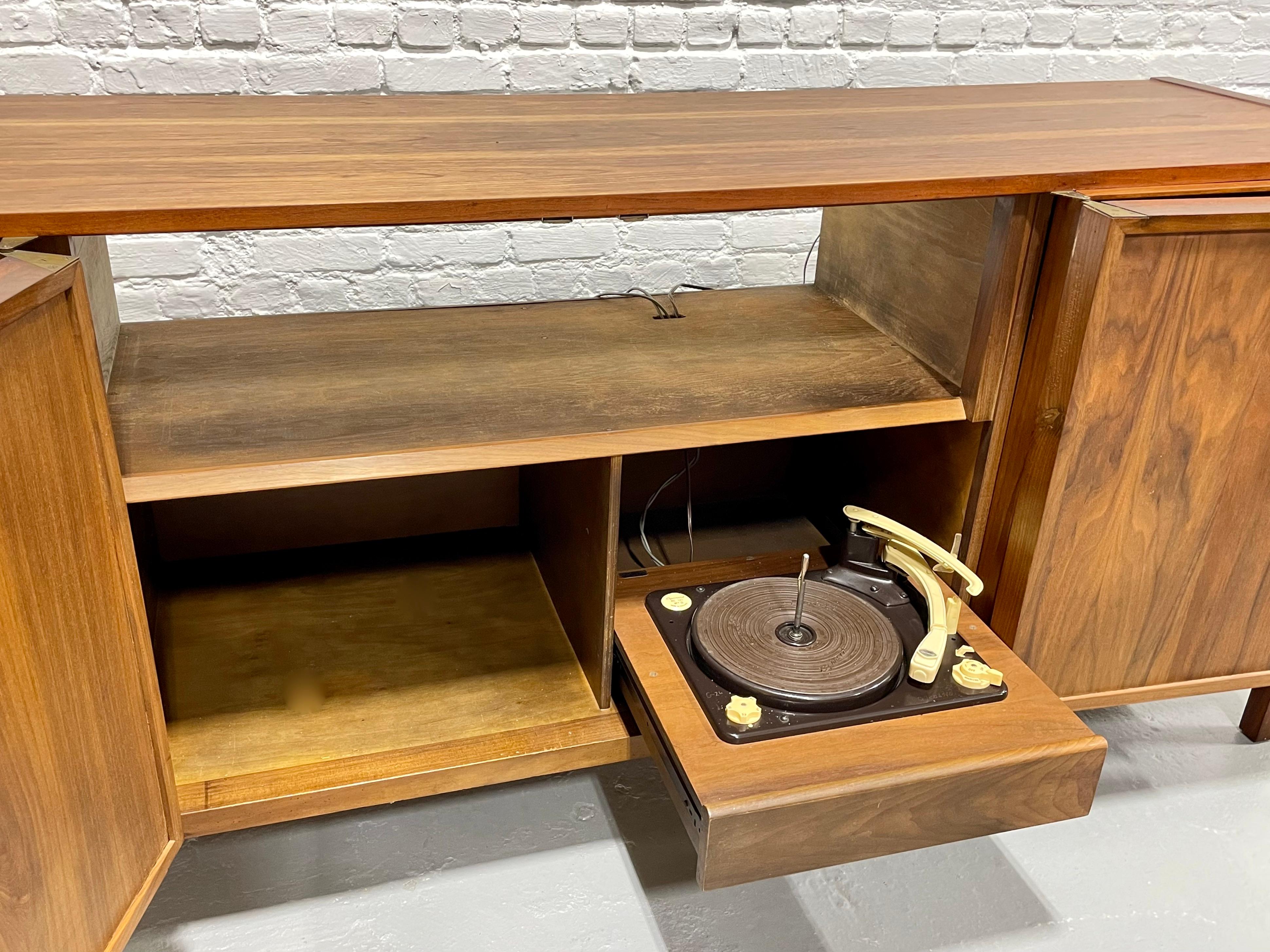 Extra LONG Mid Century MODERN Walnut Stereo Cabinet / CREDENZA / Media Stand 4