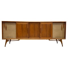 Vintage Extra LONG Mid Century MODERN Walnut Stereo Cabinet / CREDENZA / Media Stand