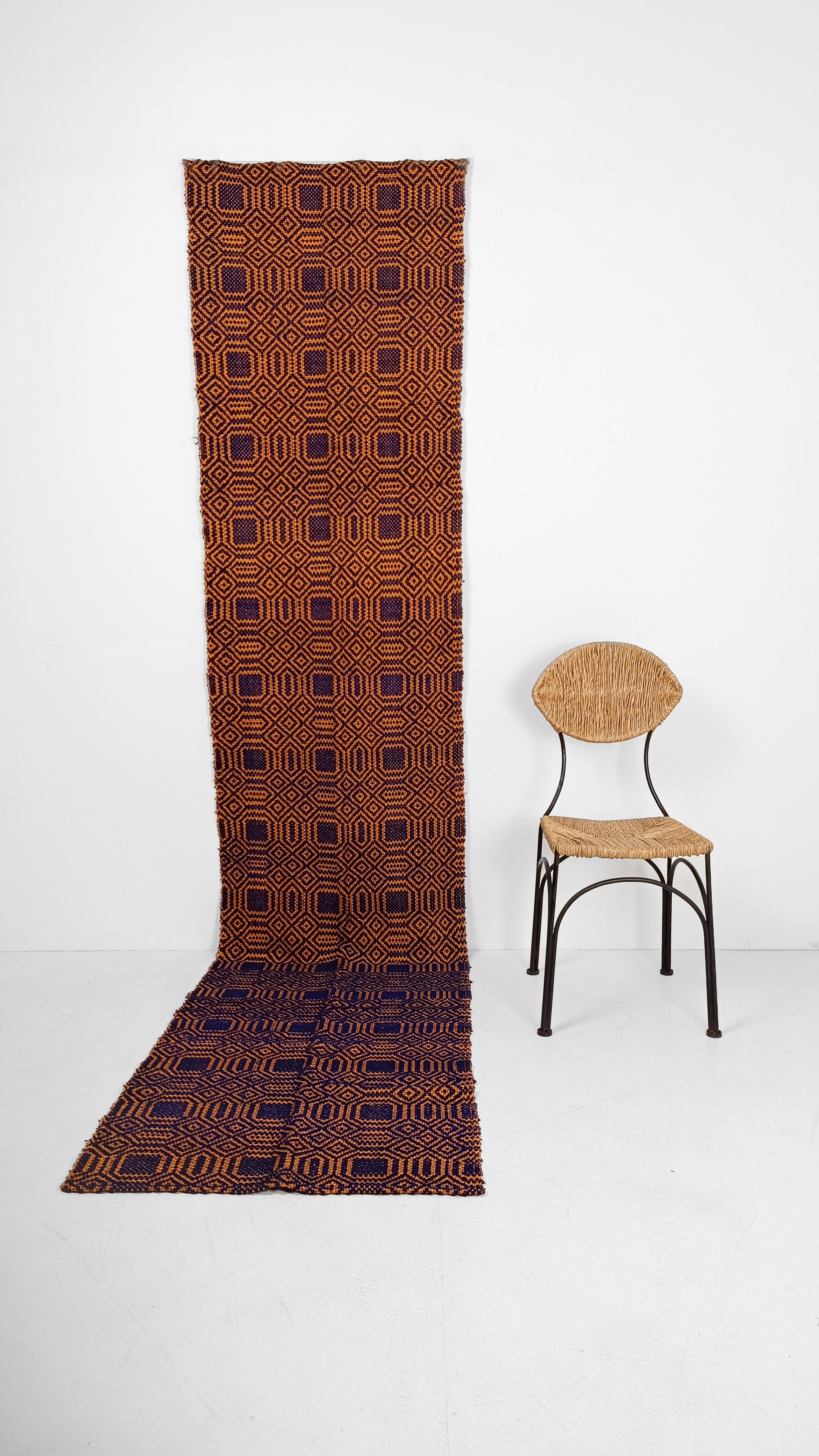 Coton Tapis de course extra long, textile tribal tissé à la main en violet et orange en vente