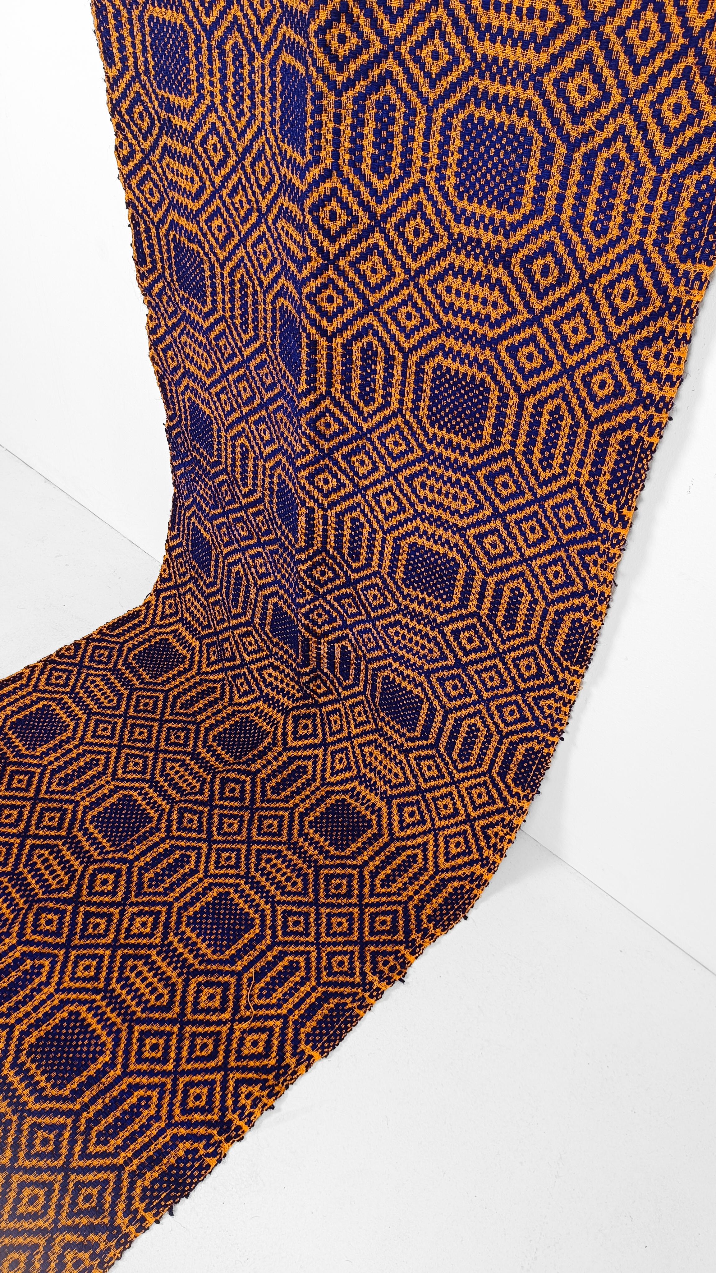 Tapis de course extra long, textile tribal tissé à la main en violet et orange en vente 1