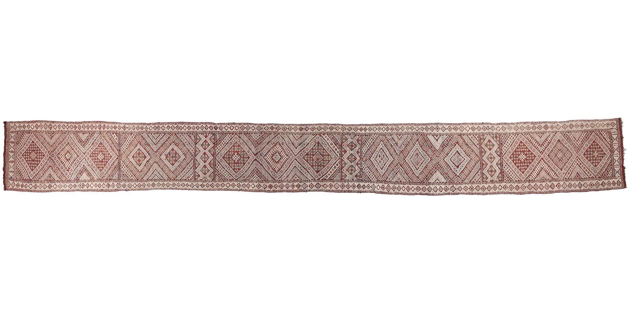 Midcentury Bohemian Vintage Moroccan Zemmour Kilim Berber Rug, 02'09 x 23'10 For Sale 2