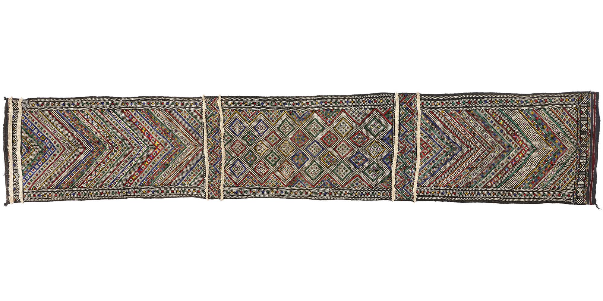 Midcentury Bohemian Vintage Moroccan Zemmour Kilim Berber Rug, 03'09 x 20'01 For Sale 2