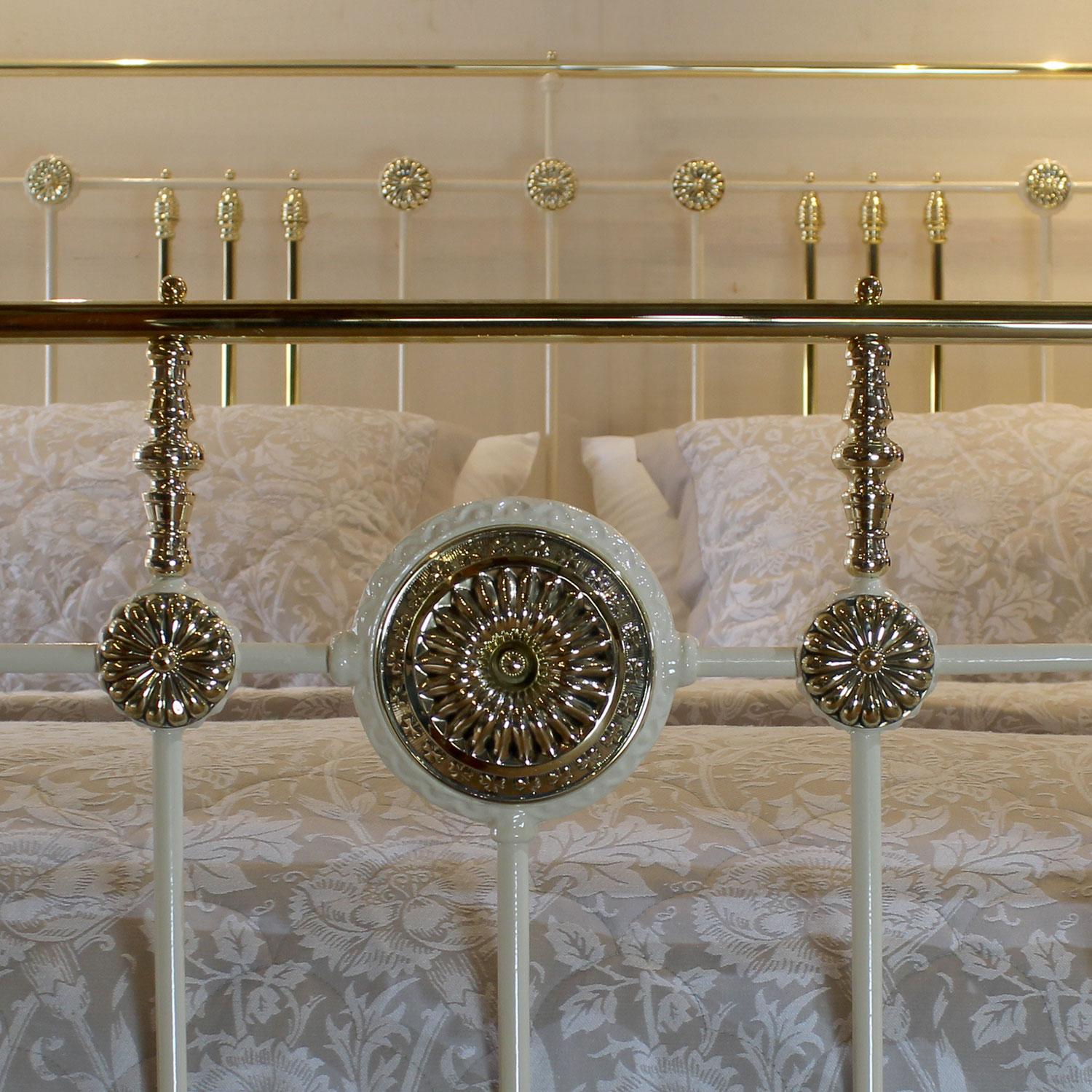 Cast Extra Wide Brass and Iron Antique Bed in Cream with Rosette Decoration, MSK81 For Sale