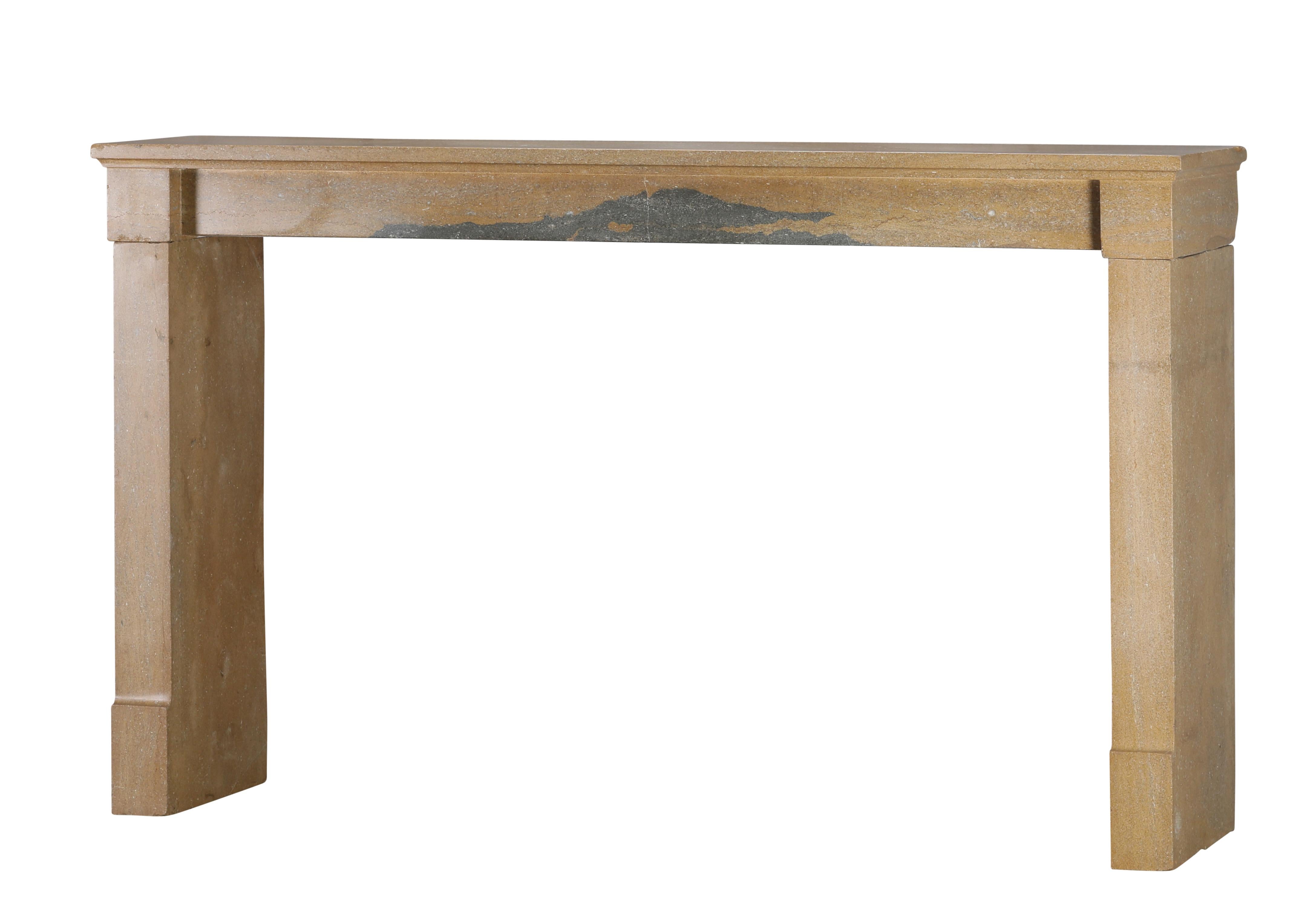 Repisa de chimenea extra ancha Diseño minimalista francés del siglo XIX de Louis Philip en venta 5