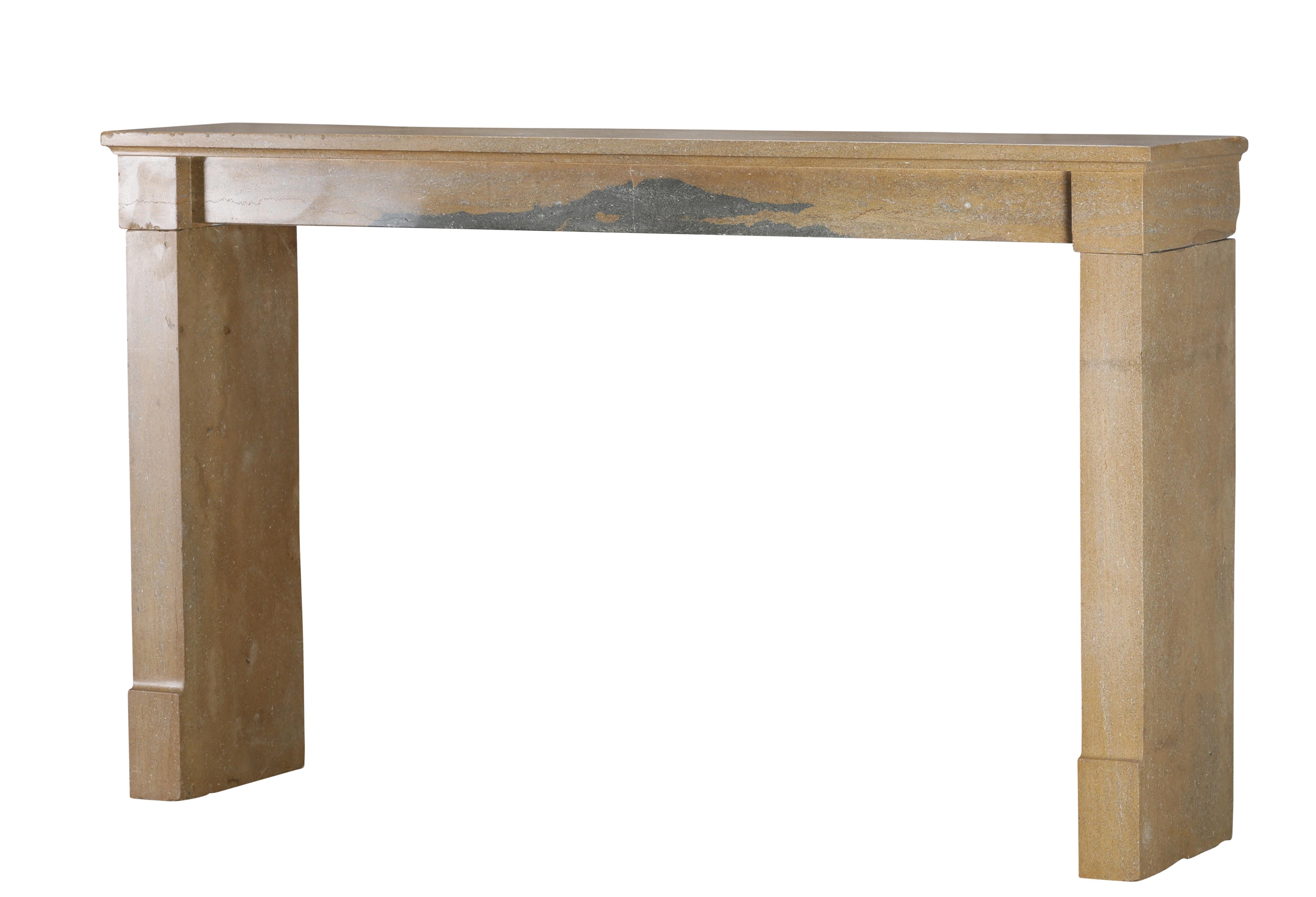 Repisa de chimenea extra ancha Diseño minimalista francés del siglo XIX de Louis Philip en venta 6