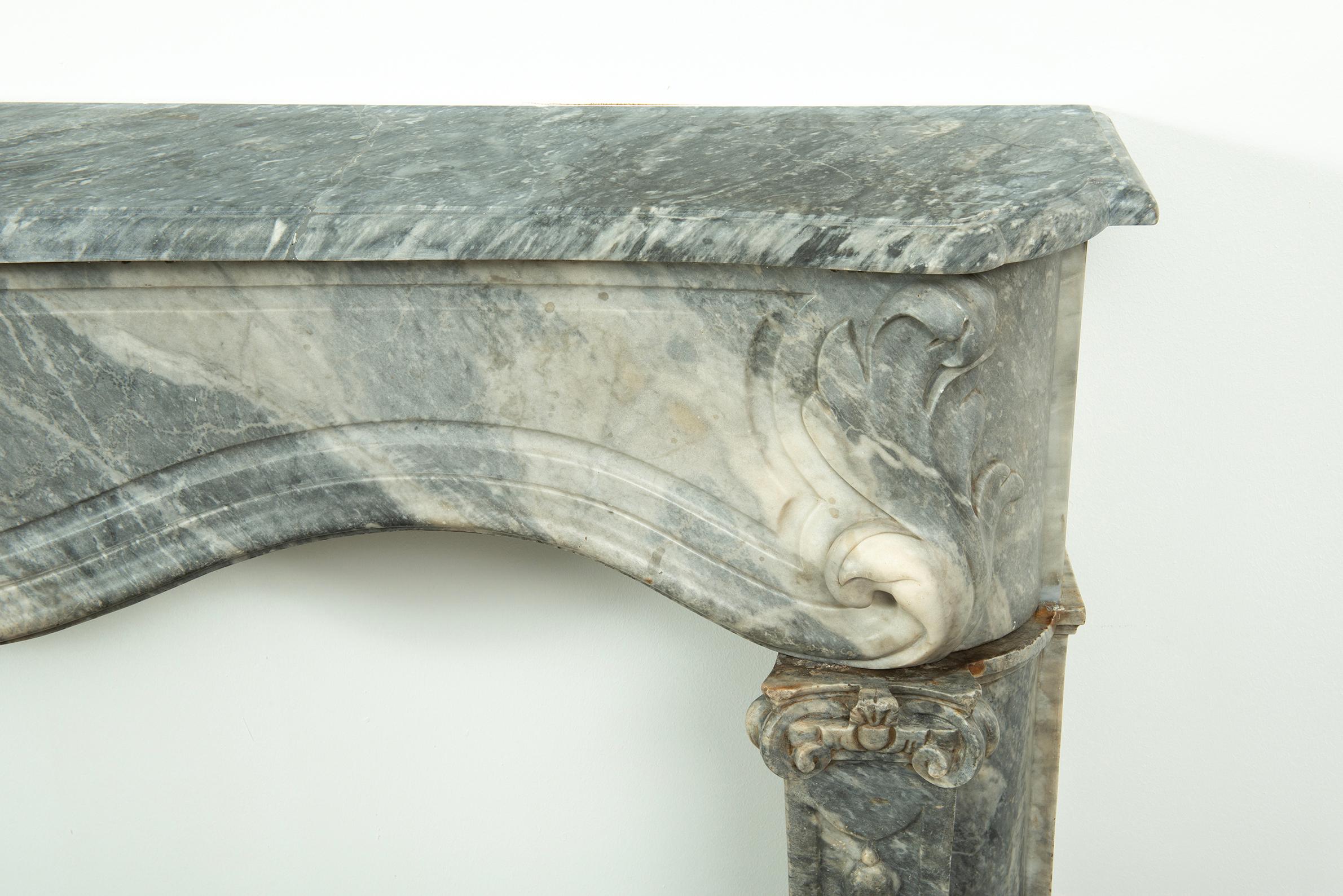 Extraordinaire chemine franaise de style Louis XIV en vente 2