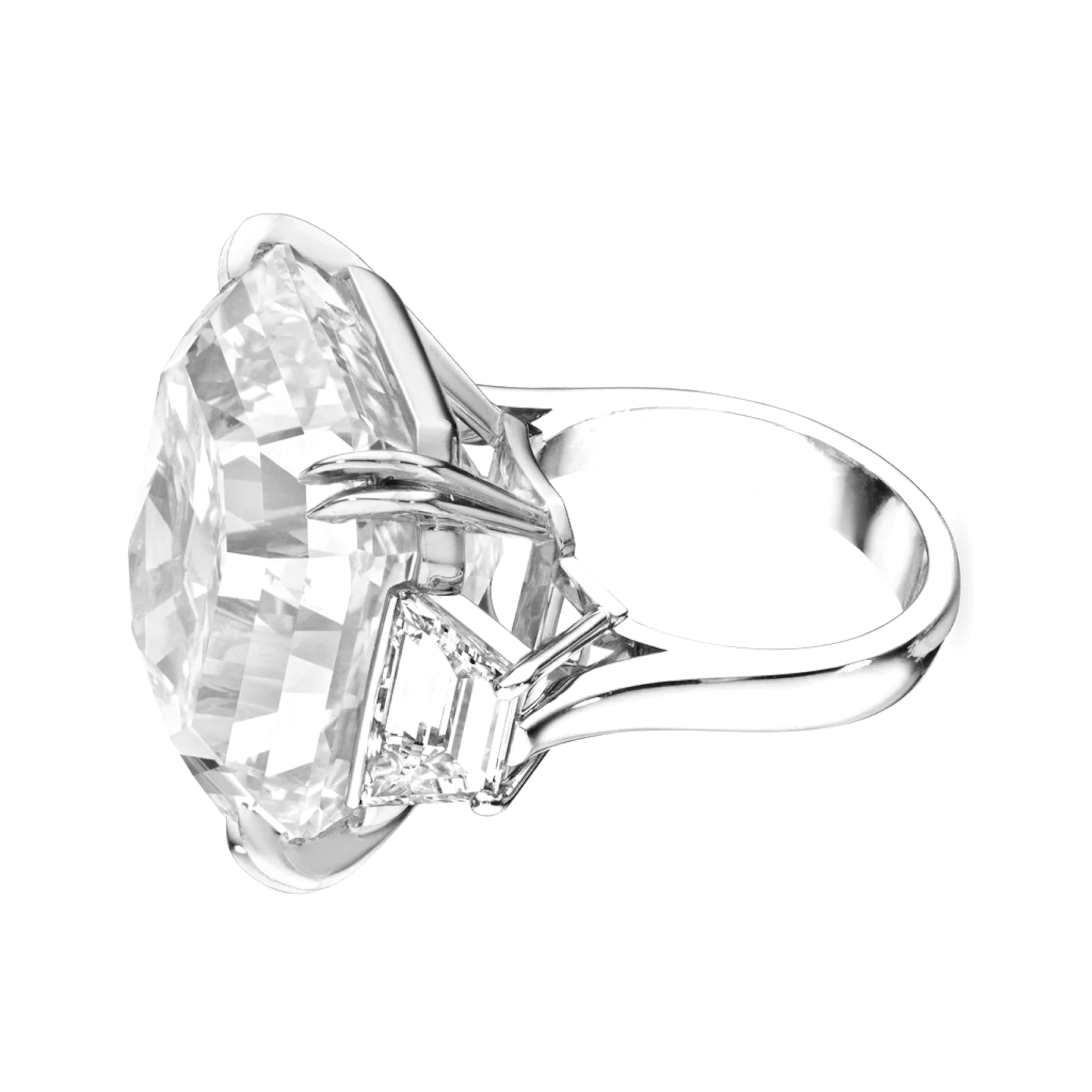 Extraordinary 10.56-Carat Radiant Cut Diamond Ring In New Condition For Sale In Chicago, IL