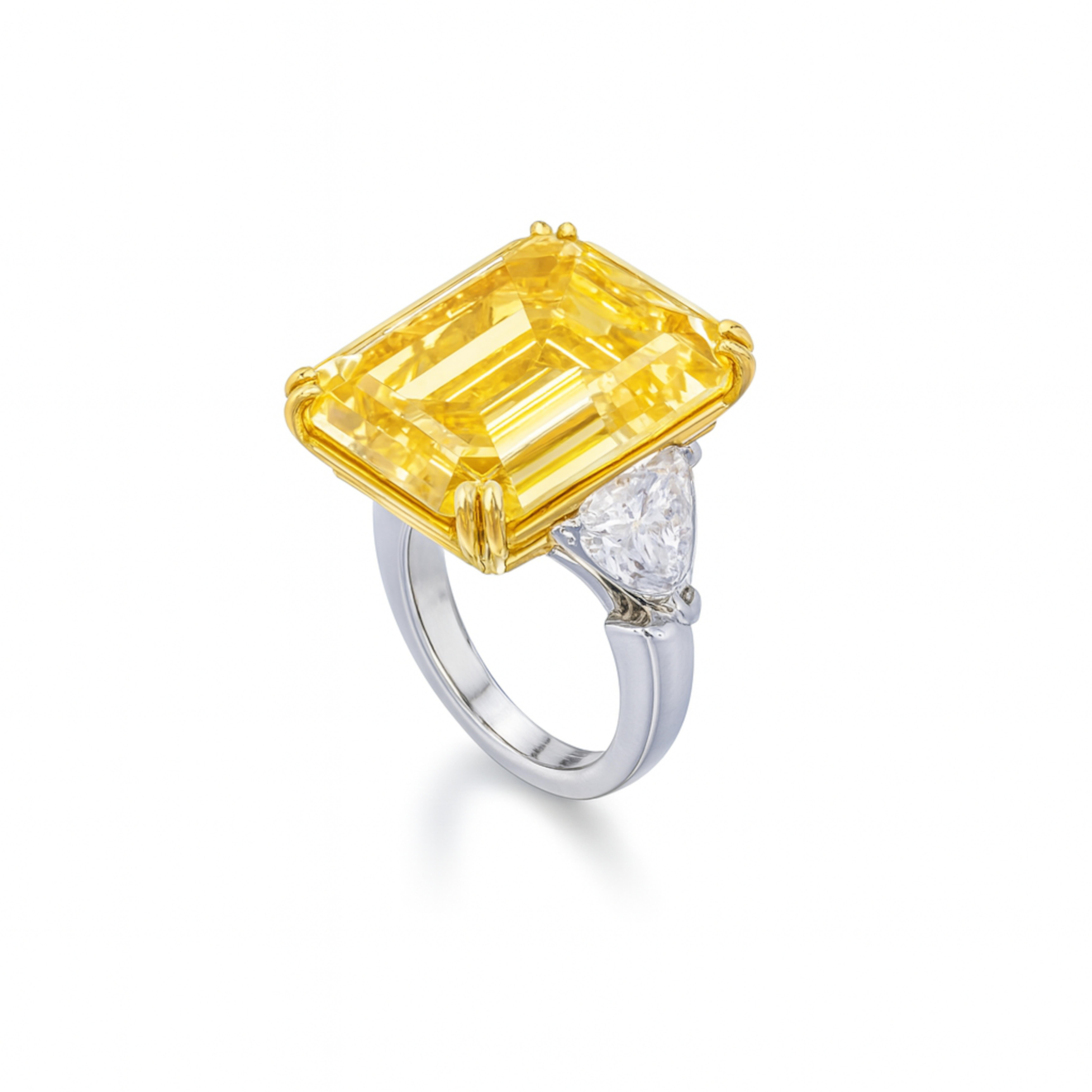 Außergewöhnlicher 17,88 Karat Fancy Yellow Diamond Ring Ein Meisterwerk der Proportionen für Damen oder Herren im Angebot