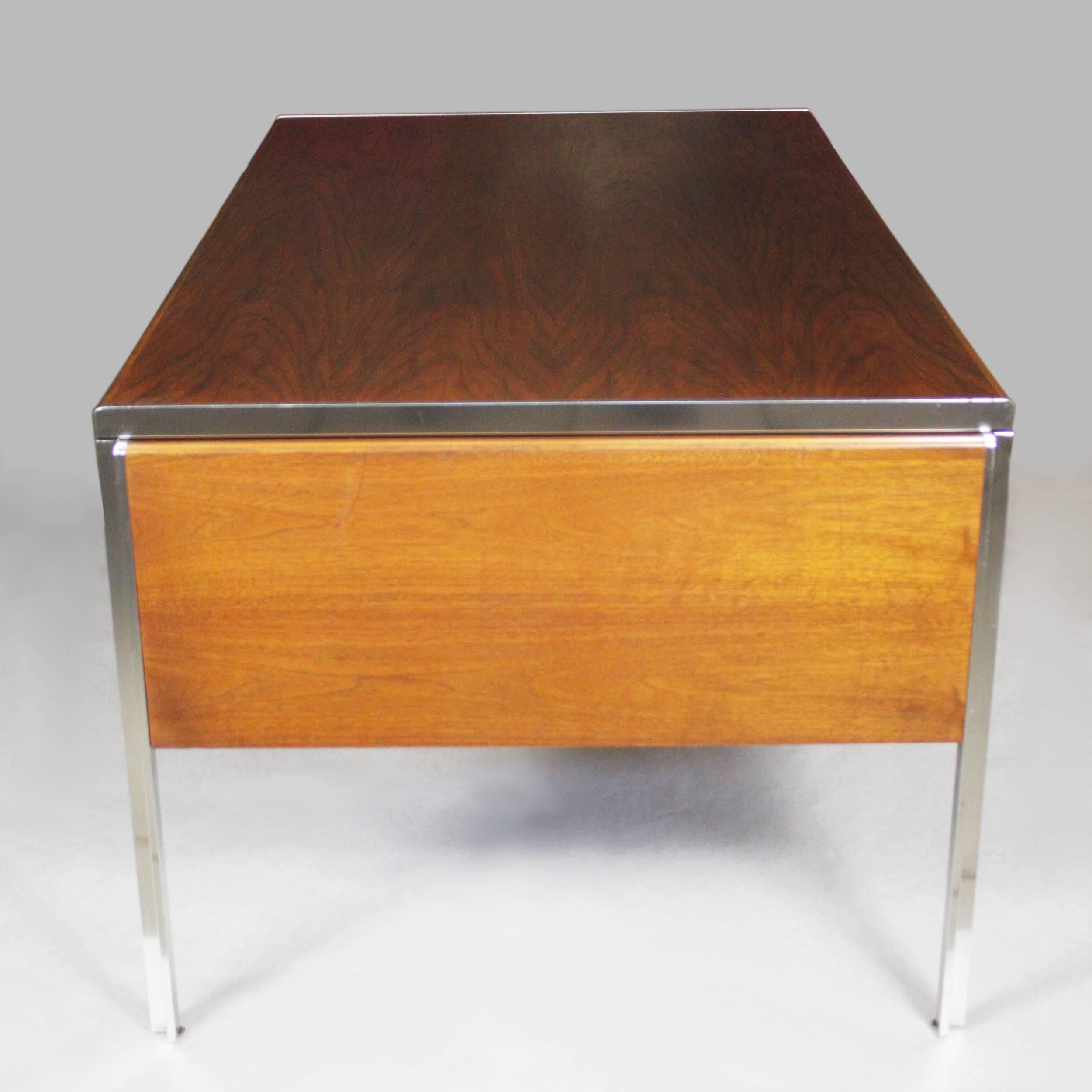 Extraordinary 1970s Mid-Century Modern Walnut and Aluminium Desk by Stow Davis In Excellent Condition In Lafayette, IN