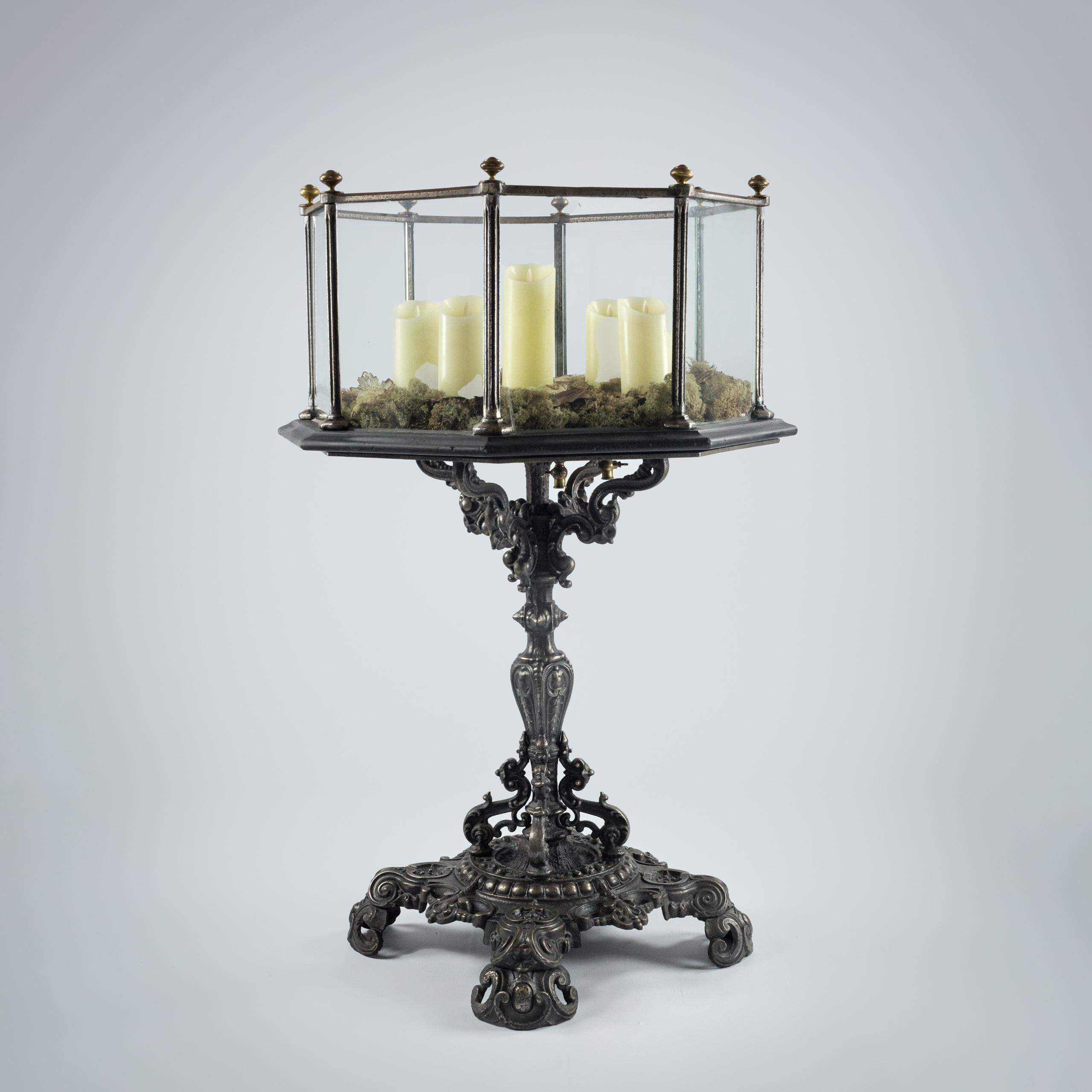 19th Century Aquarium. A fine example of a 19th century Aquarium, on a elaborately Cast Iron Pedestal base, below a thick slate base with iron columns and glass windows. To taps to the underside of the slate to circulate and drain water and air.