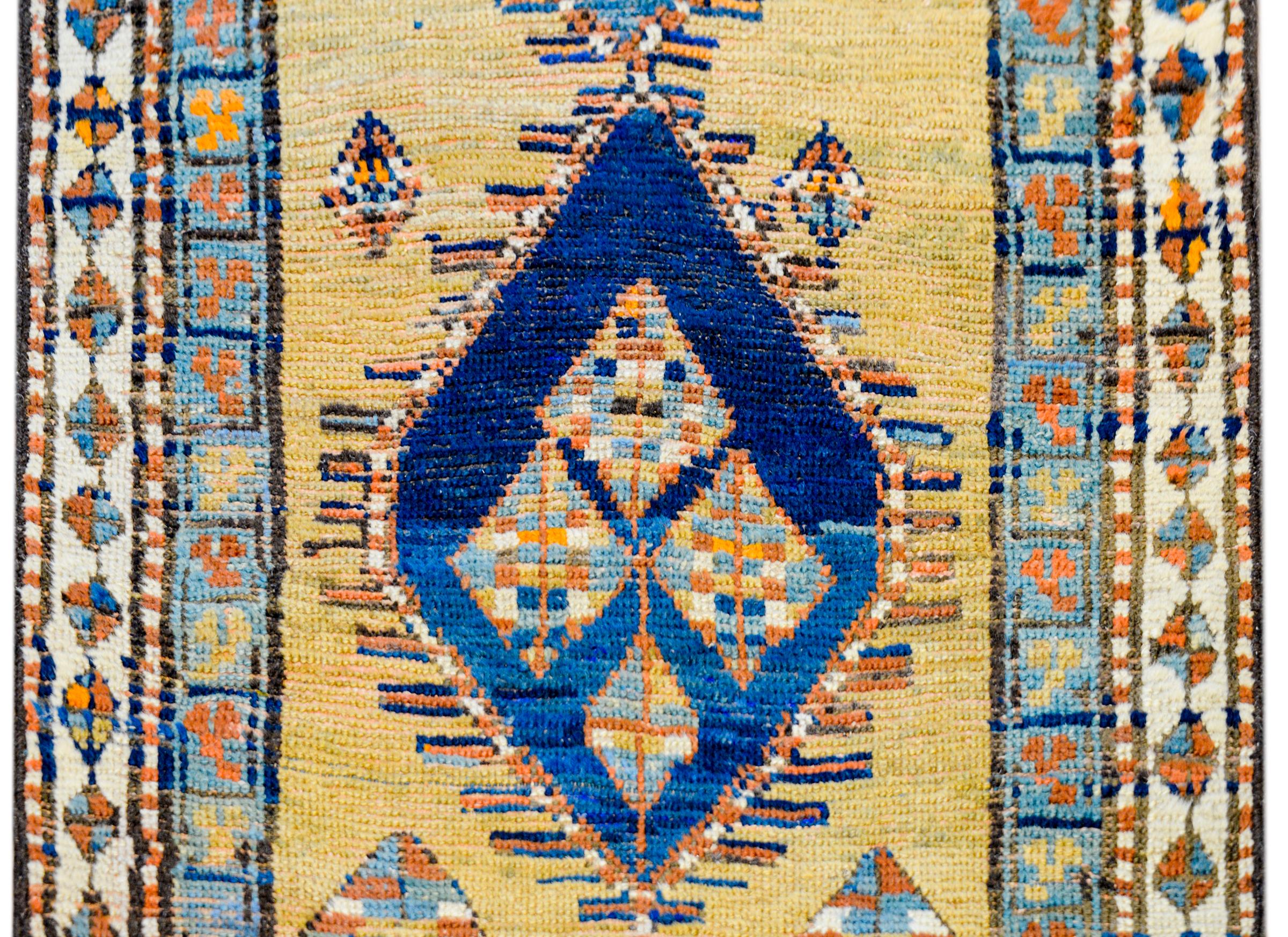 Persian Extraordinary 19th Century Bakhshaish Runner