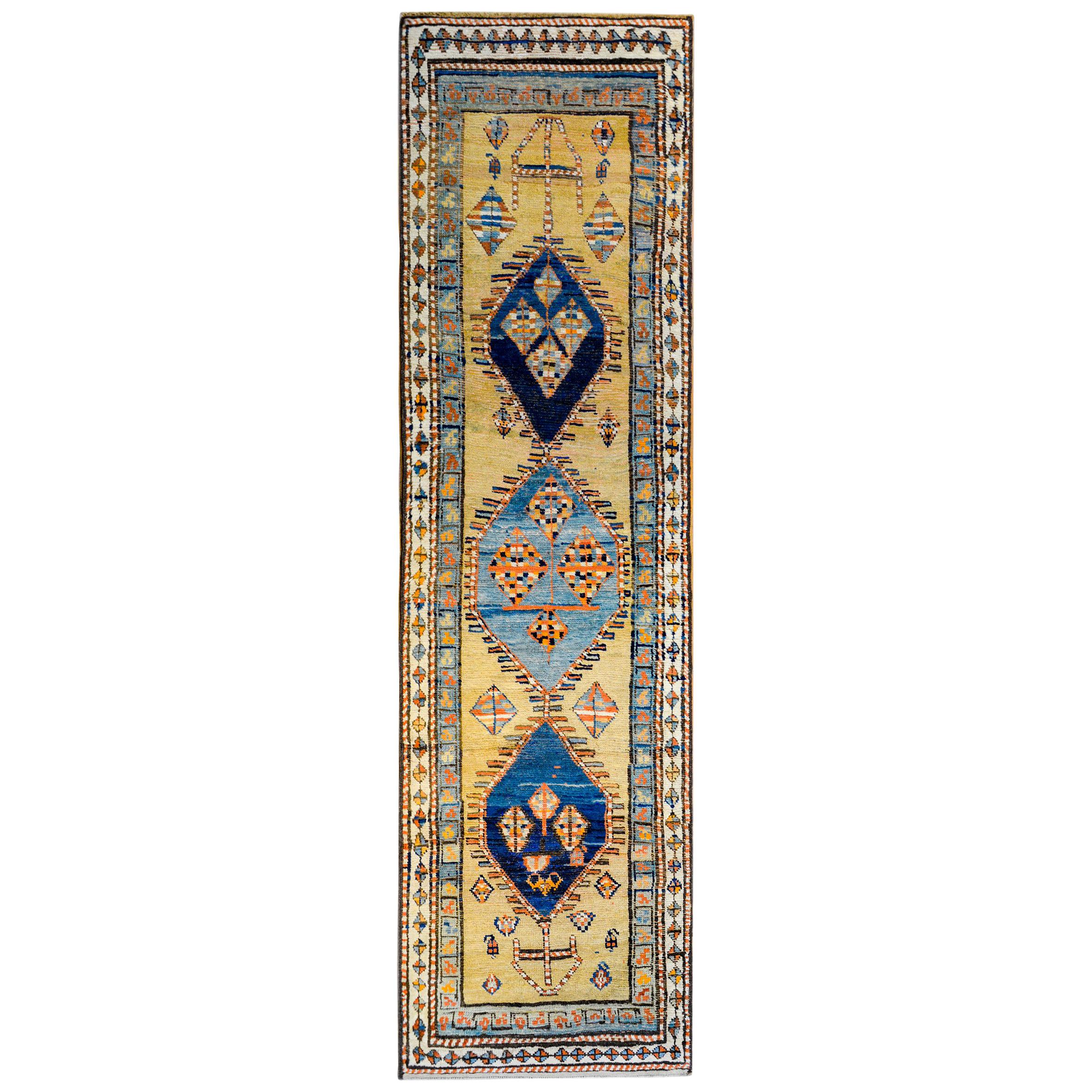 Extraordinary 19th Century Bakhshaish Runner