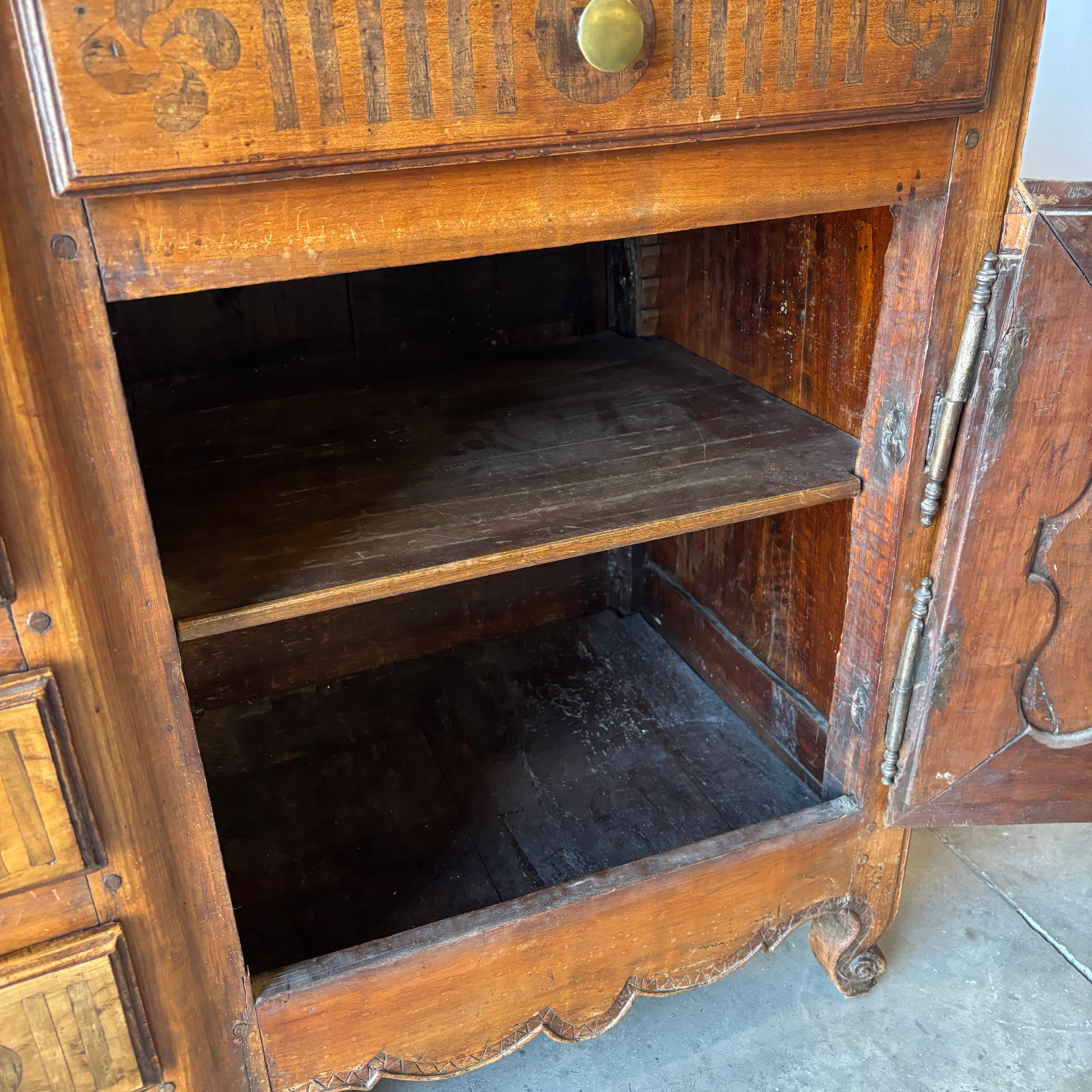 Exceptional 19th Century French Enfilade in Walnut with Rosewood Inlay For Sale 13