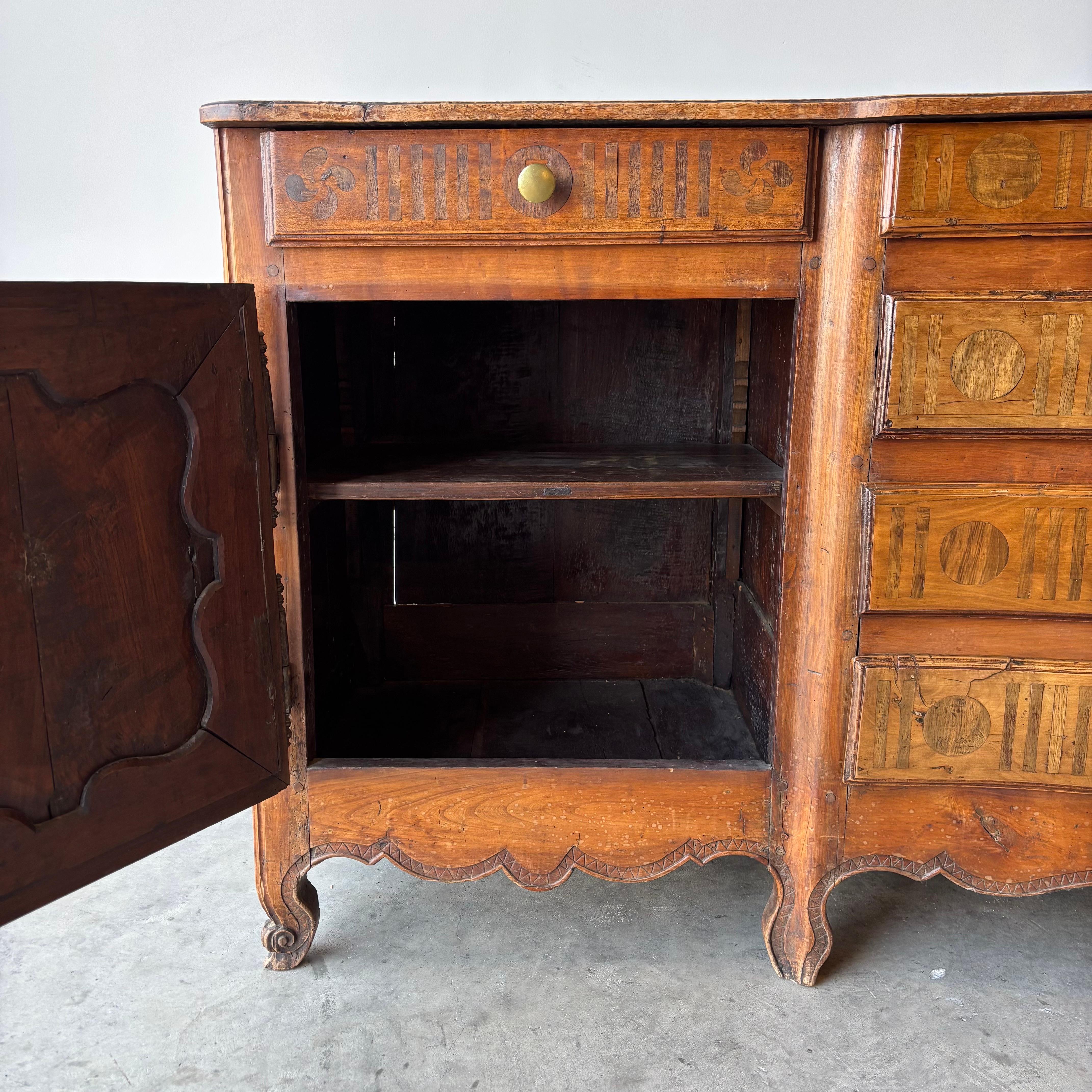 Exceptional 19th Century French Enfilade in Walnut with Rosewood Inlay For Sale 15