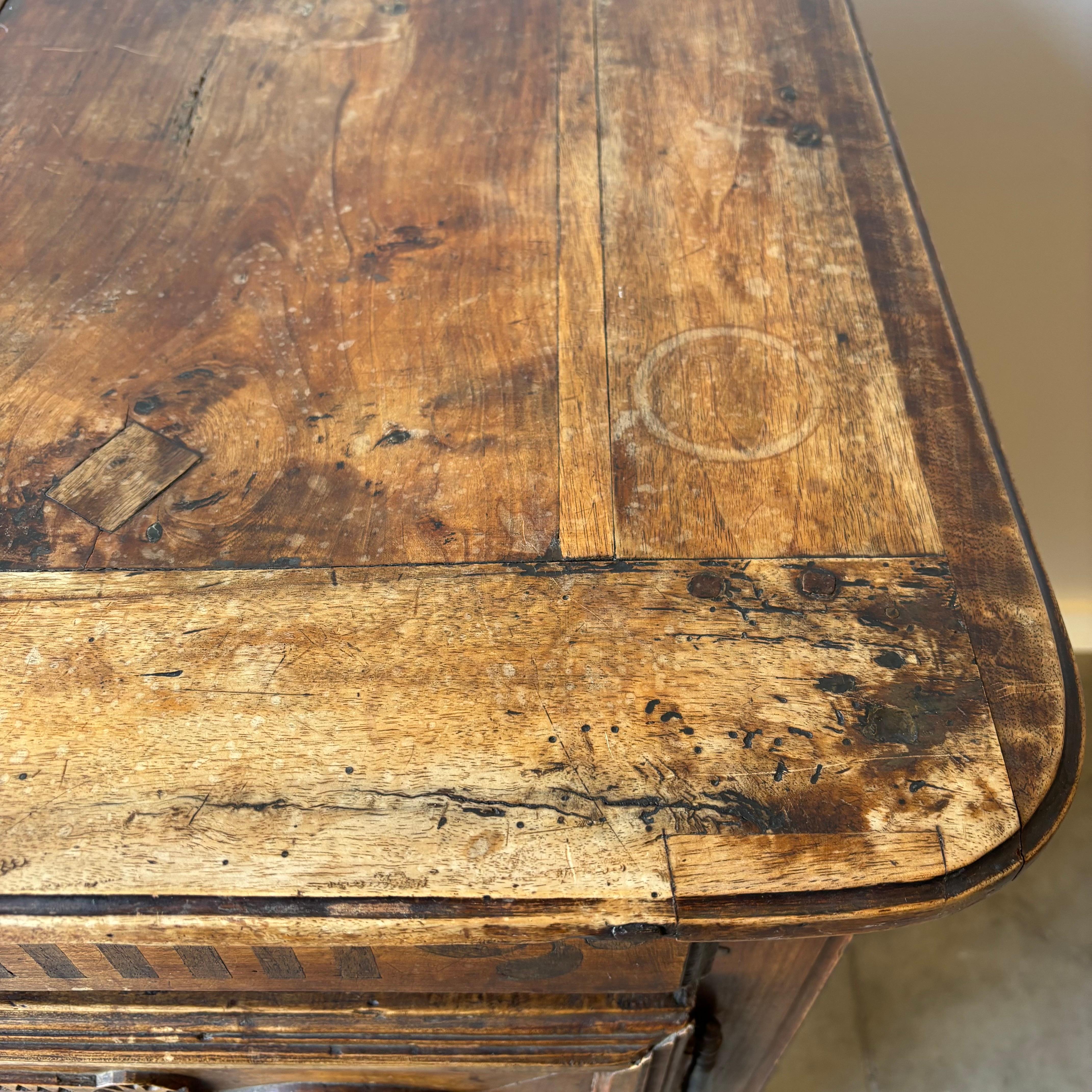 Exceptional 19th Century French Enfilade in Walnut with Rosewood Inlay For Sale 3