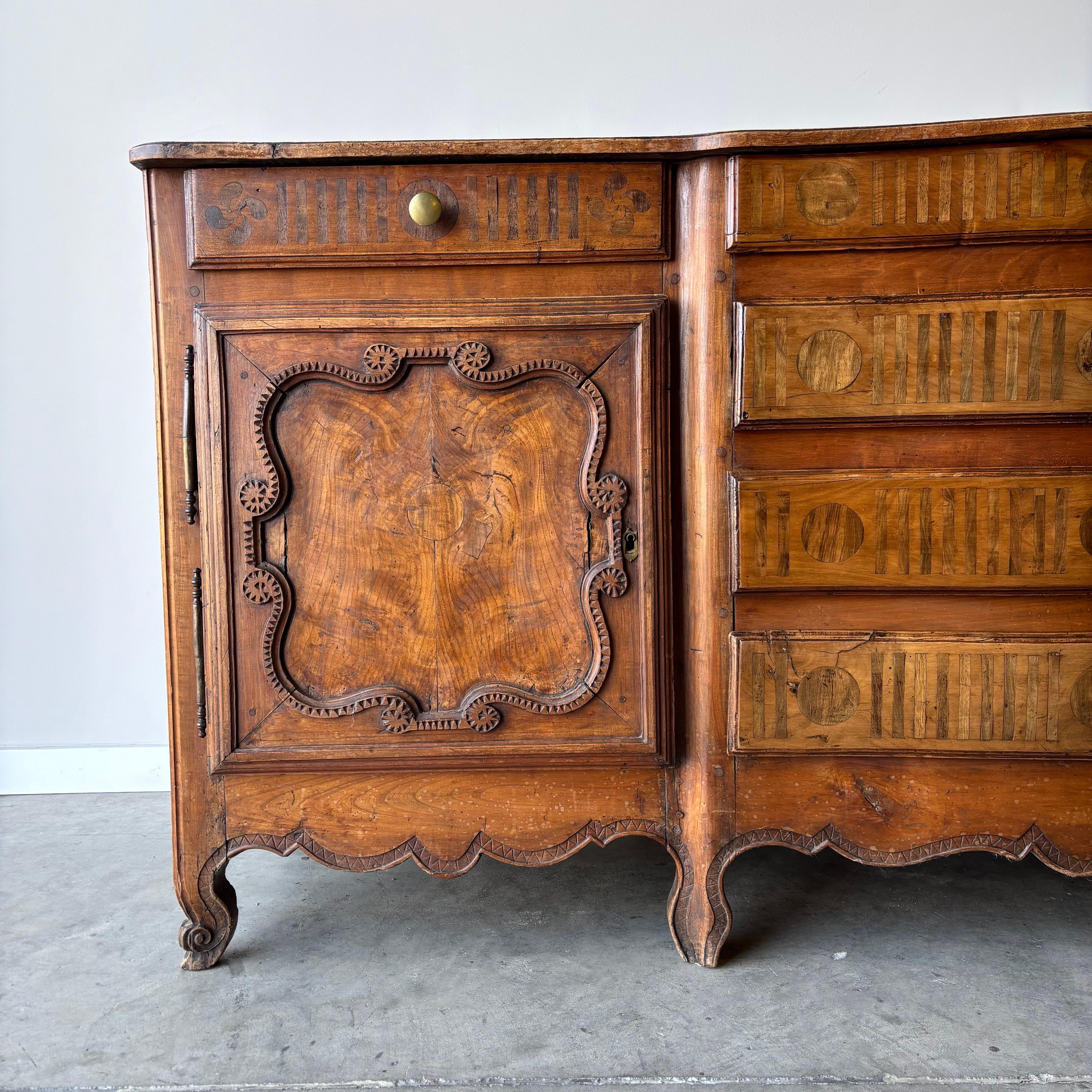 Exceptional 19th Century French Enfilade in Walnut with Rosewood Inlay For Sale 6