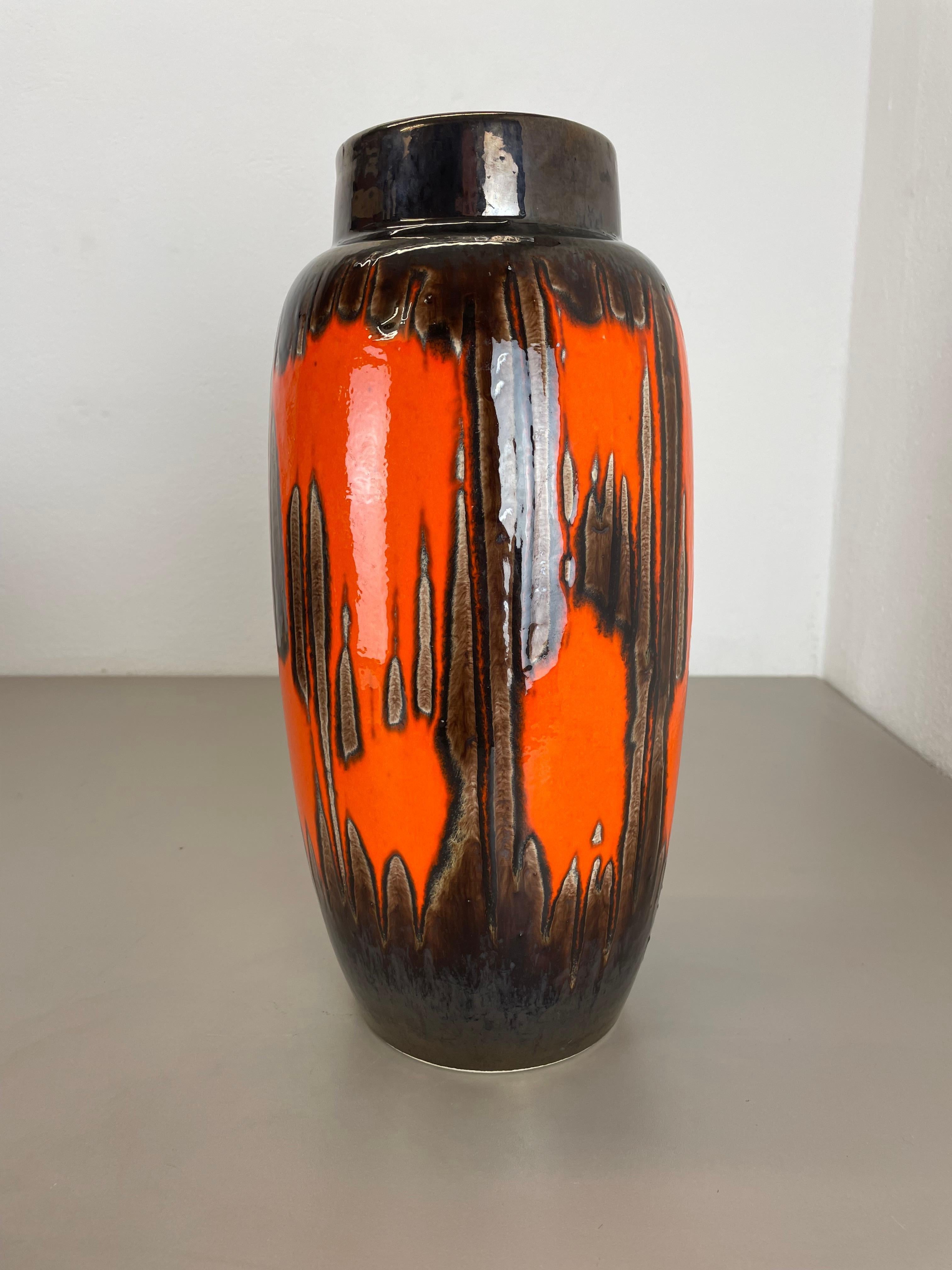 Mid-Century Modern Extraordinaire vase de 38 cm en poterie Zig Zag Fat Lava par Scheurich, Allemagne, années 1970 en vente