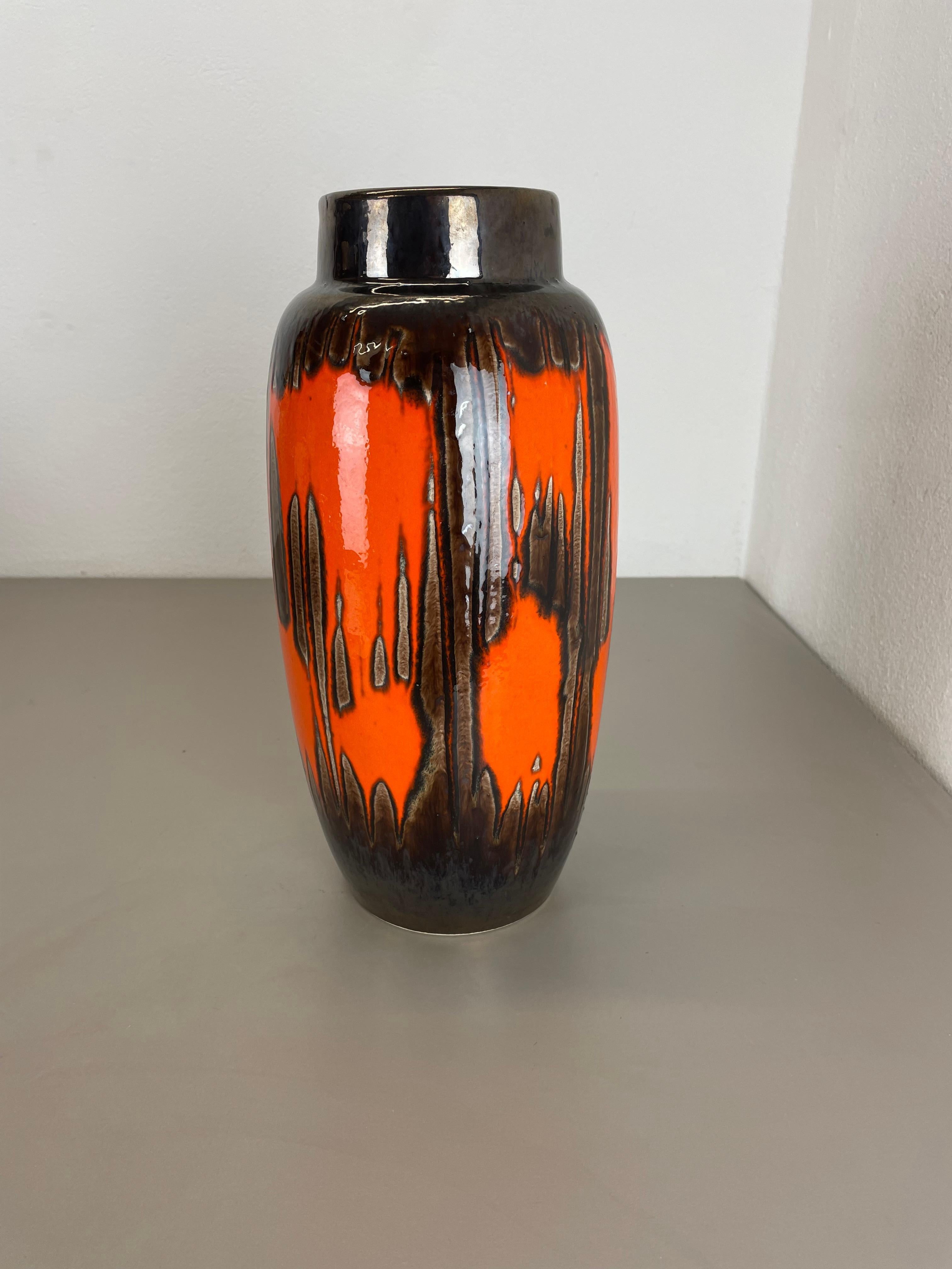 Allemand Extraordinaire vase de 38 cm en poterie Zig Zag Fat Lava par Scheurich, Allemagne, années 1970 en vente