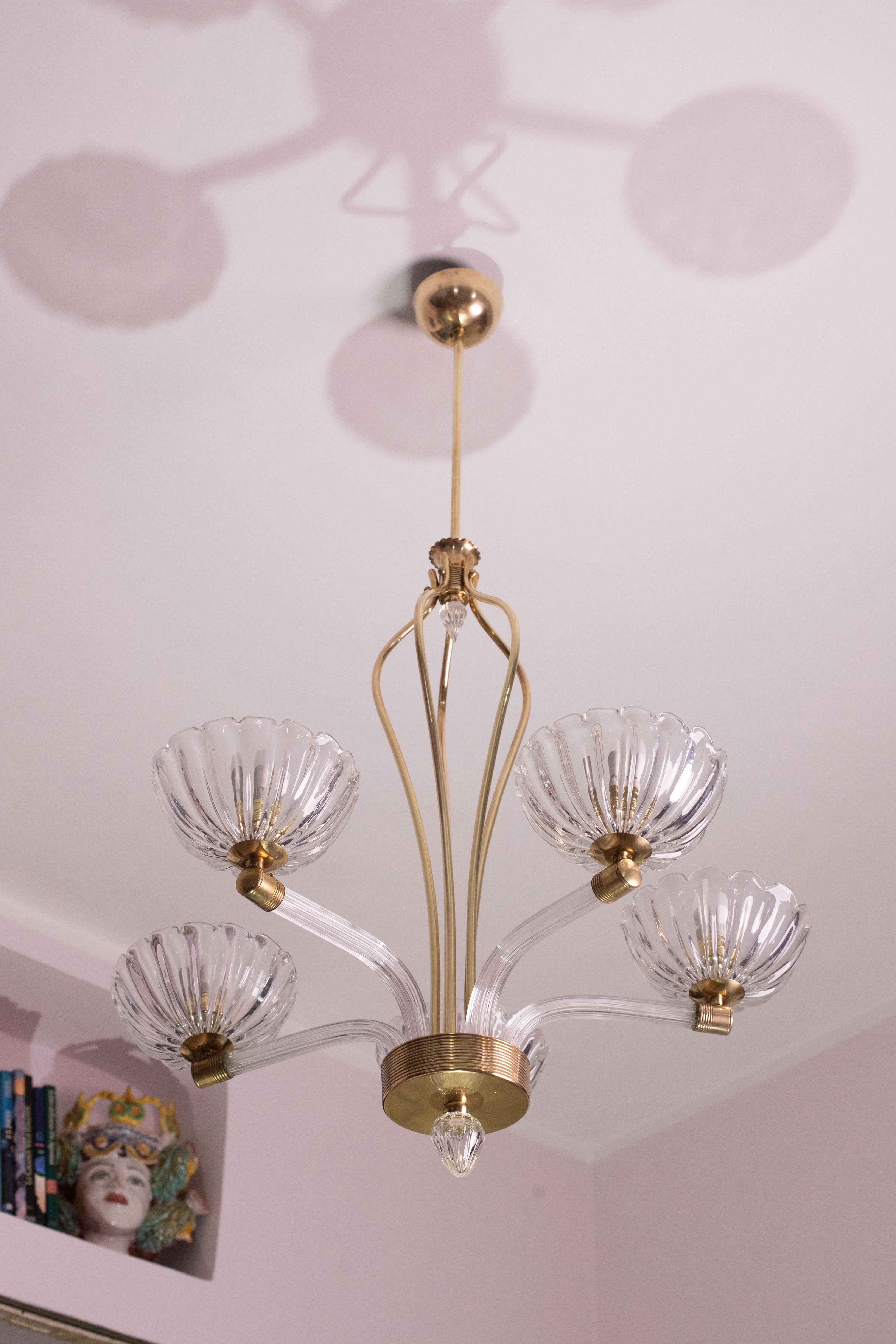 Extraordinary 5 Light Art Deco Murano Glass and Brass Chandelier by Barovier In Good Condition For Sale In Roma, IT