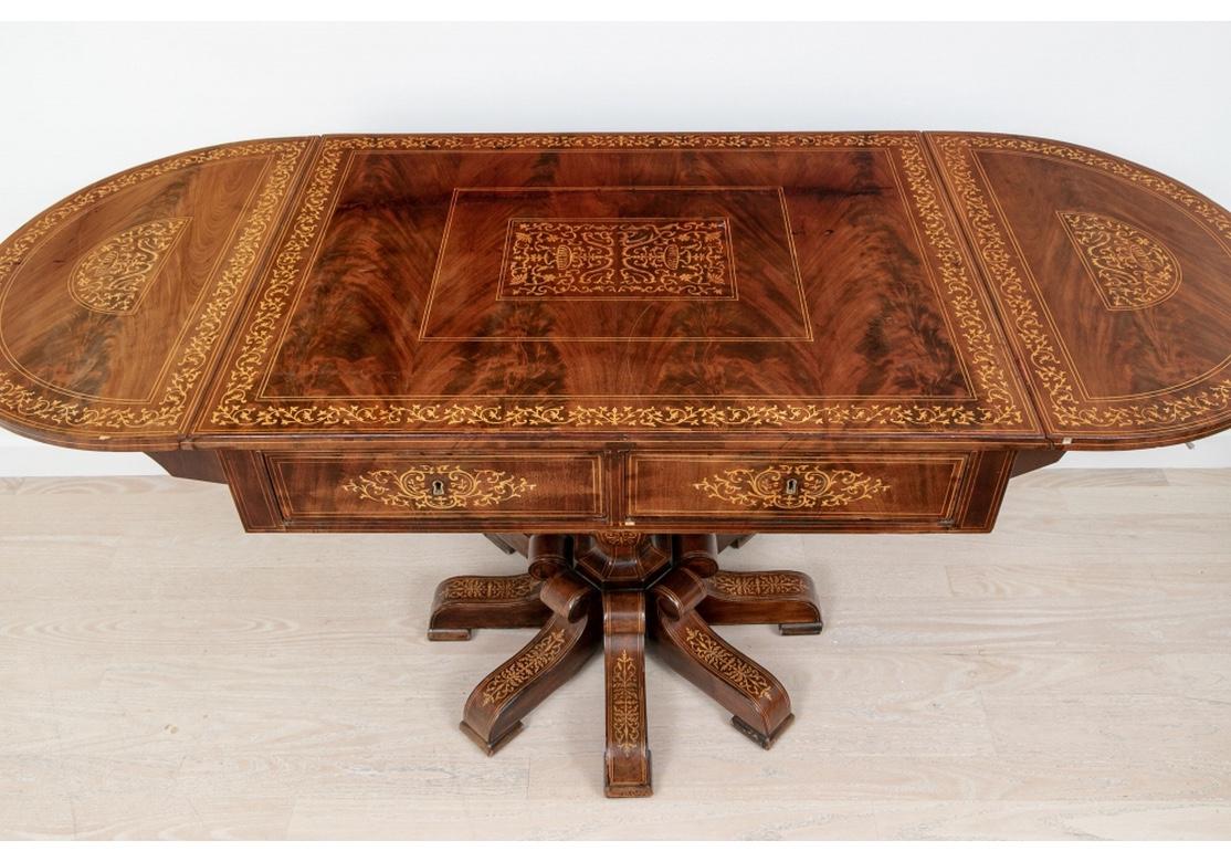 Außergewöhnlicher antiker tropfenförmiger Tisch aus gemasertem Holz und Intarsien für die Restaurierung im Angebot 10