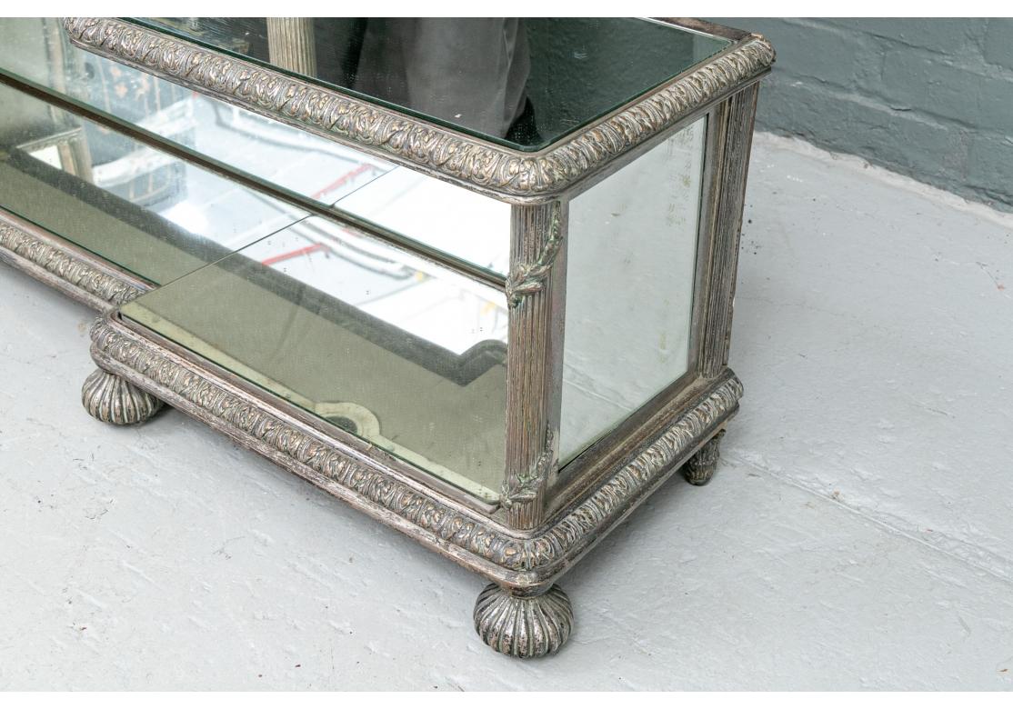 Straordinario Vanity d'epoca Art Deco Mirror e bronzo placcato argento in due parti in vendita 2