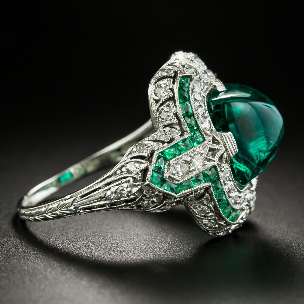 Round Cut Extraordinary Art Deco Sugarloaf Colombian Emerald and Diamond Ring