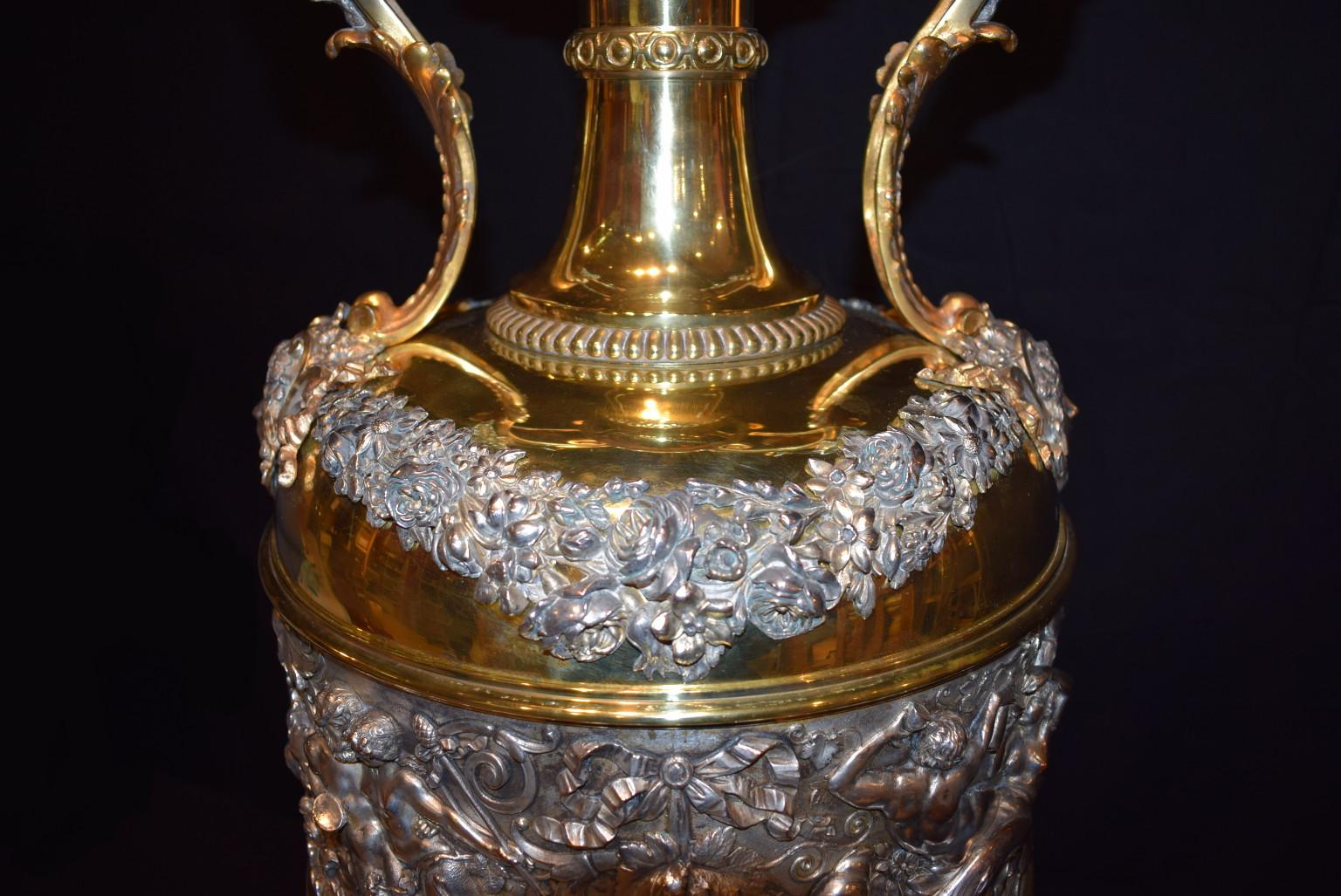 Late 19th Century Extraordinary Belle Époque Urn For Sale