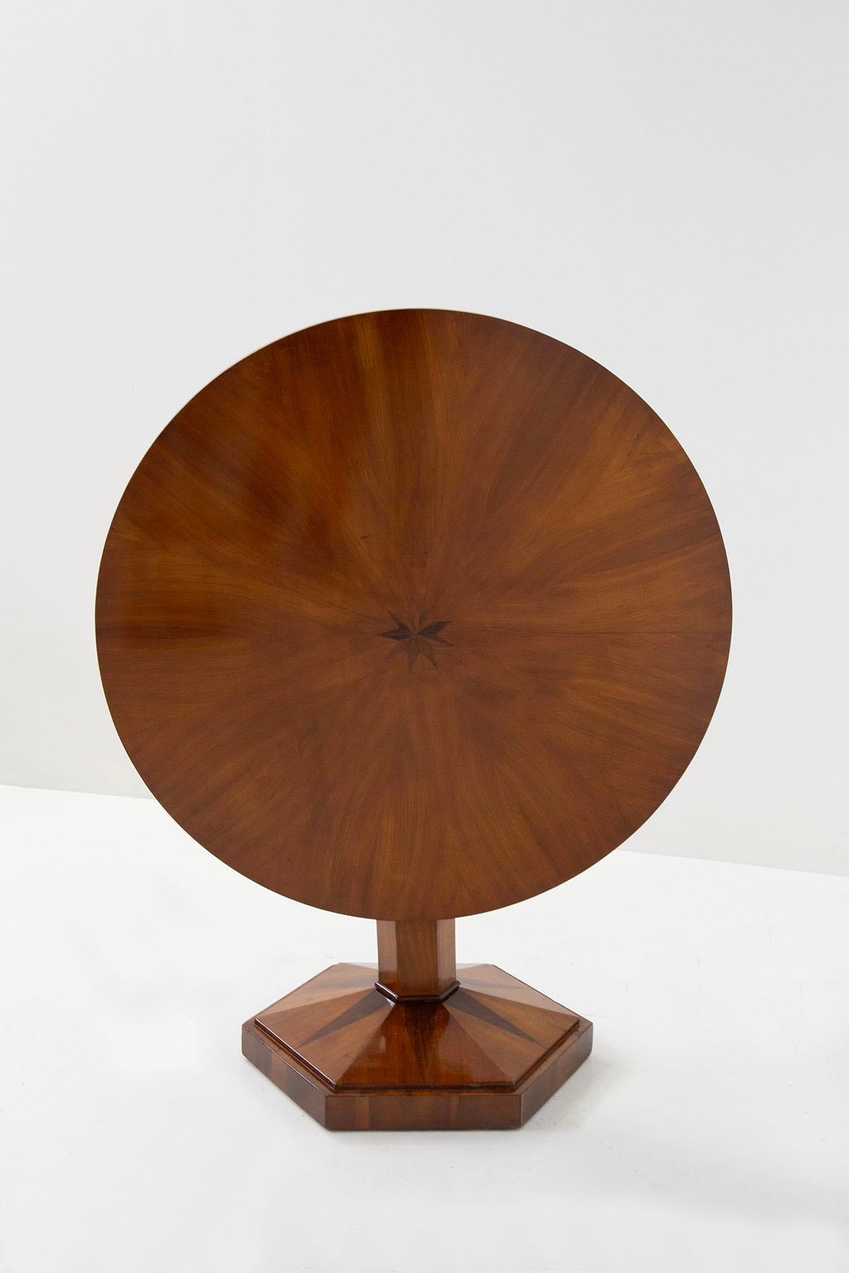 Extraordinary Biedermeier Walnut Round Table with Star  8