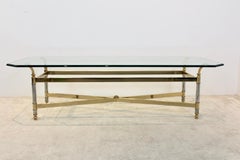 Extraordinaire table centrale en laiton, chrome et verre, France, 1970