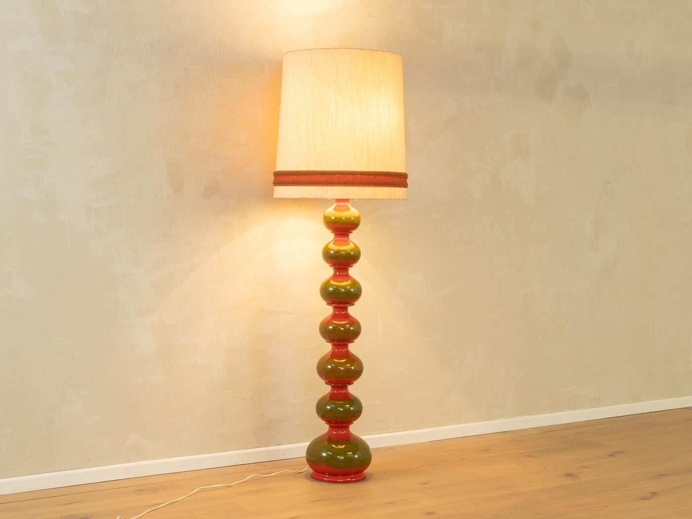 Mid-Century Modern Extraordinaire lampadaire en céramique 