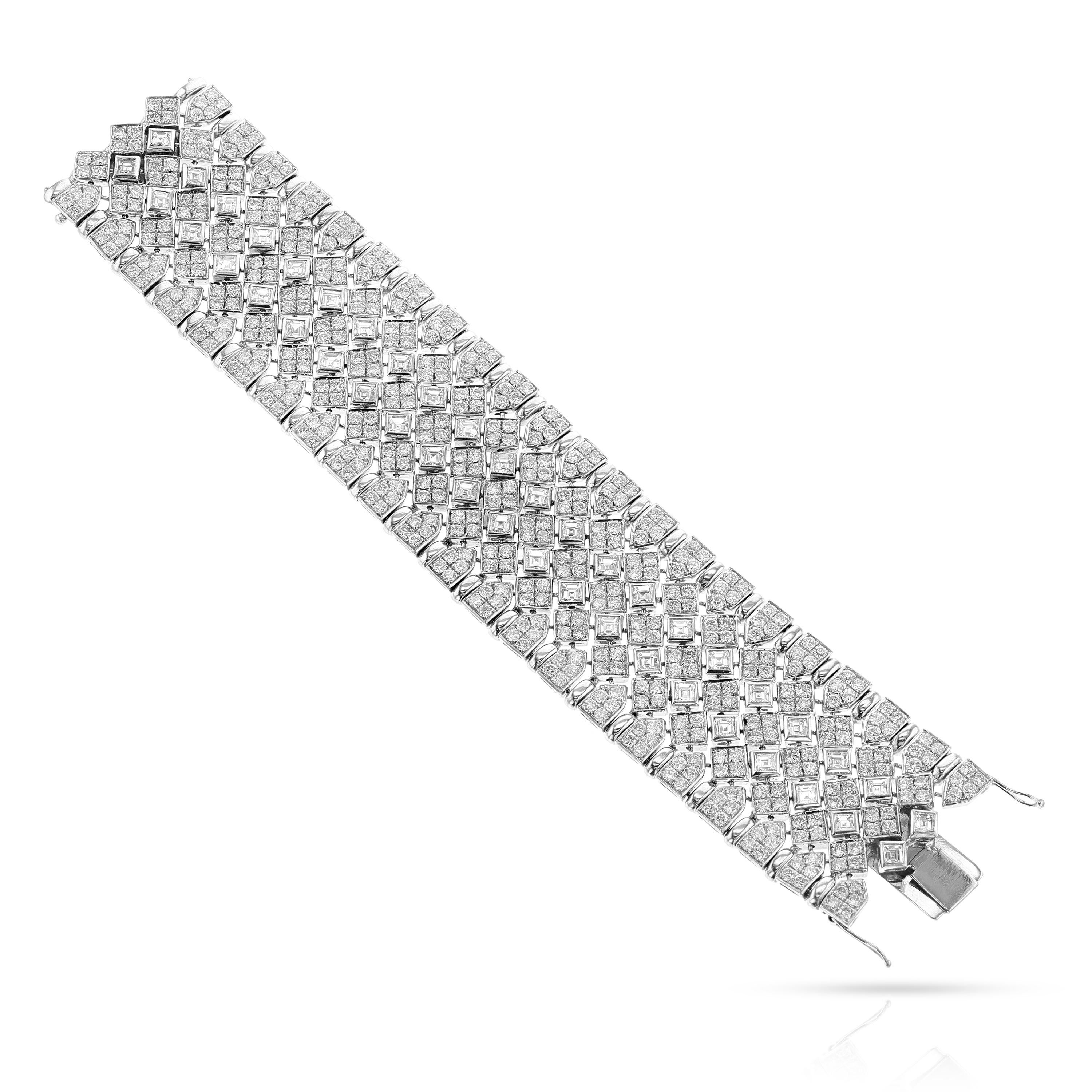 Magnificent & Rare Bulgari Diamond 18K White Gold Wide Bracelet In Excellent Condition For Sale In New York, NY