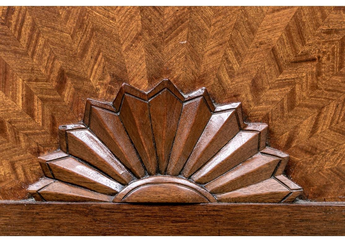 Extraordinary Carved Mahogany Full Bed With Swans In Fair Condition For Sale In Bridgeport, CT