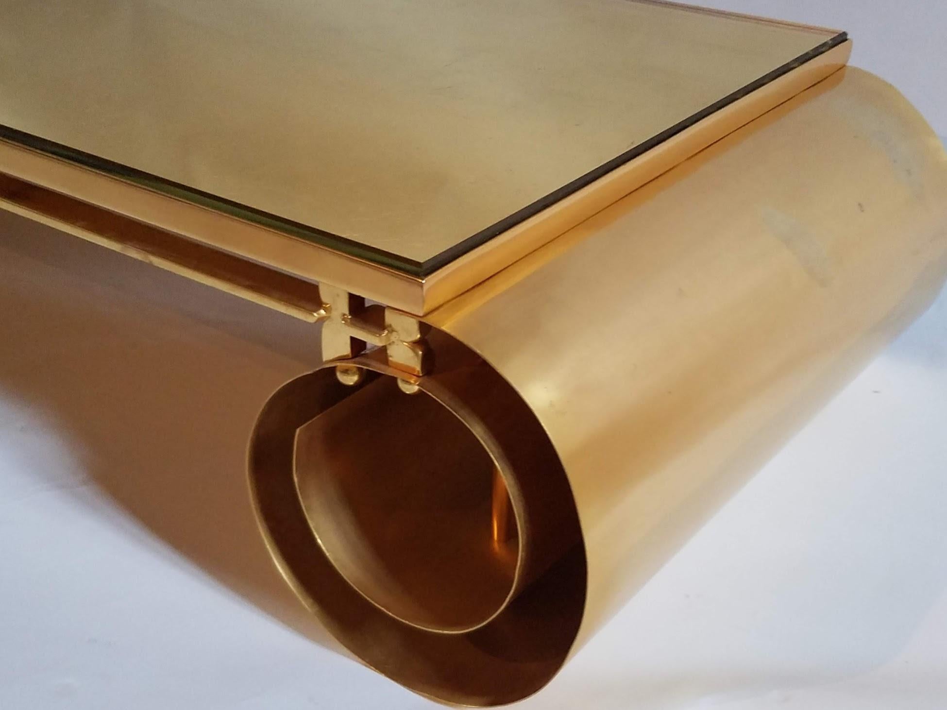 Appliqué Eglomise Table basse en laiton feuille d'or et verre New York 1970 en vente