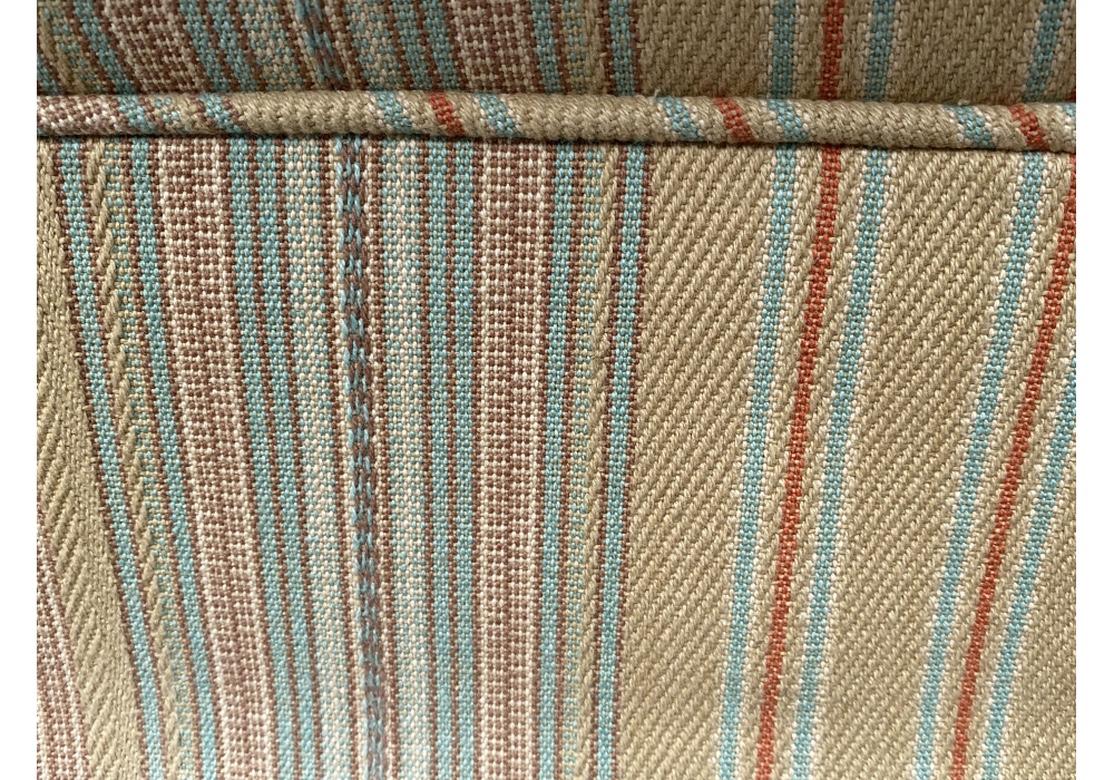 Außergewöhnliches maßgefertigtes gepolstertes Sofa von Tomlinson/Erwin-Lambeth im Zustand „Relativ gut“ im Angebot in Bridgeport, CT