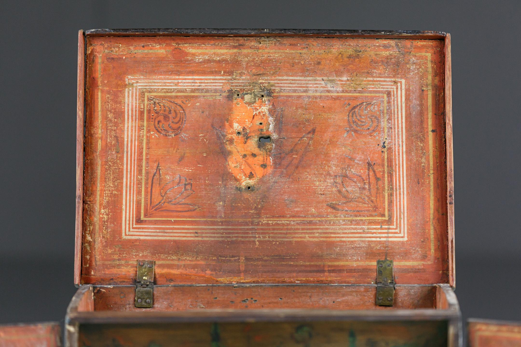 Extraordinary Early 18th Century Necessaire Secrets For Sale 4