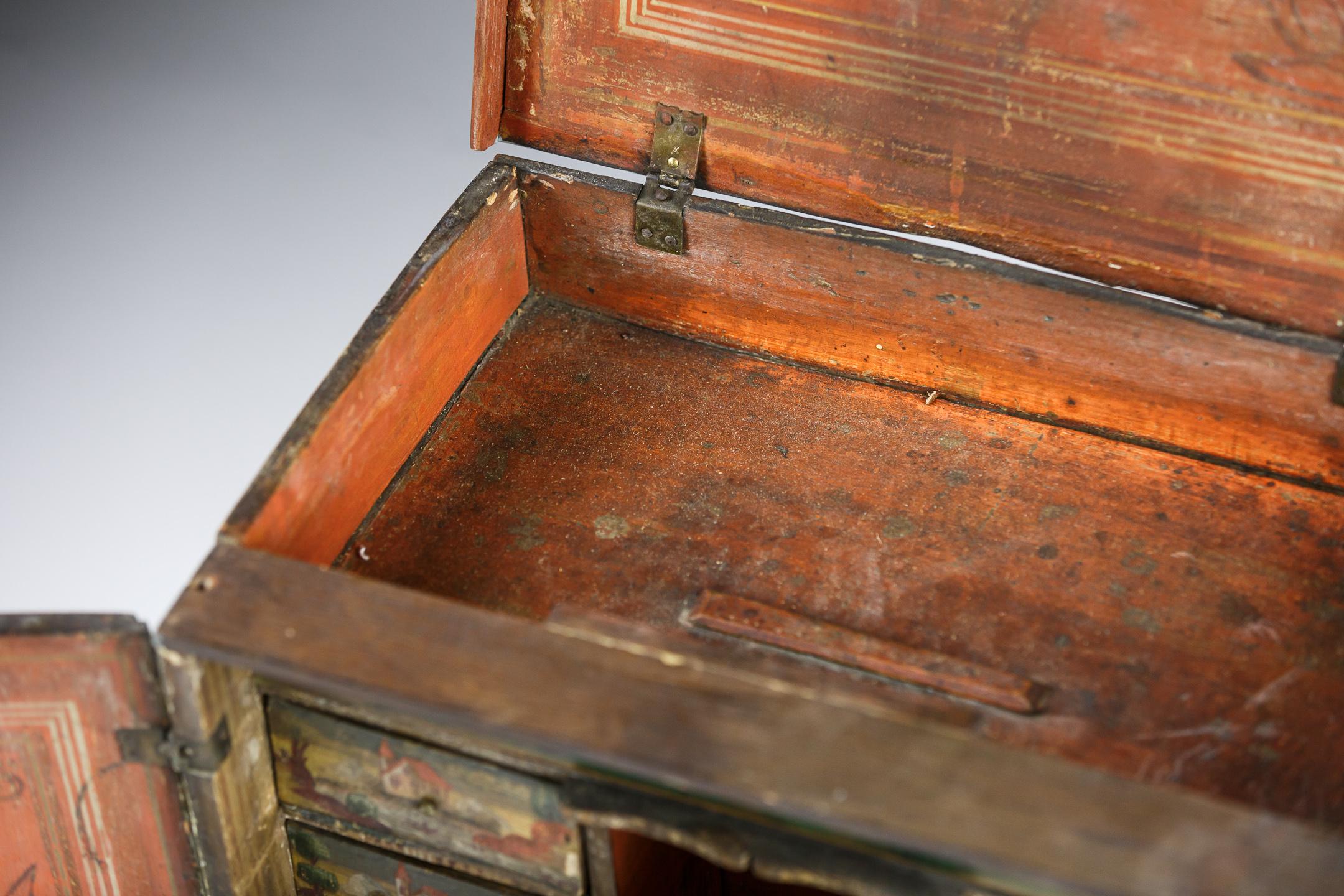 Extraordinary Early 18th Century Necessaire Secrets For Sale 3