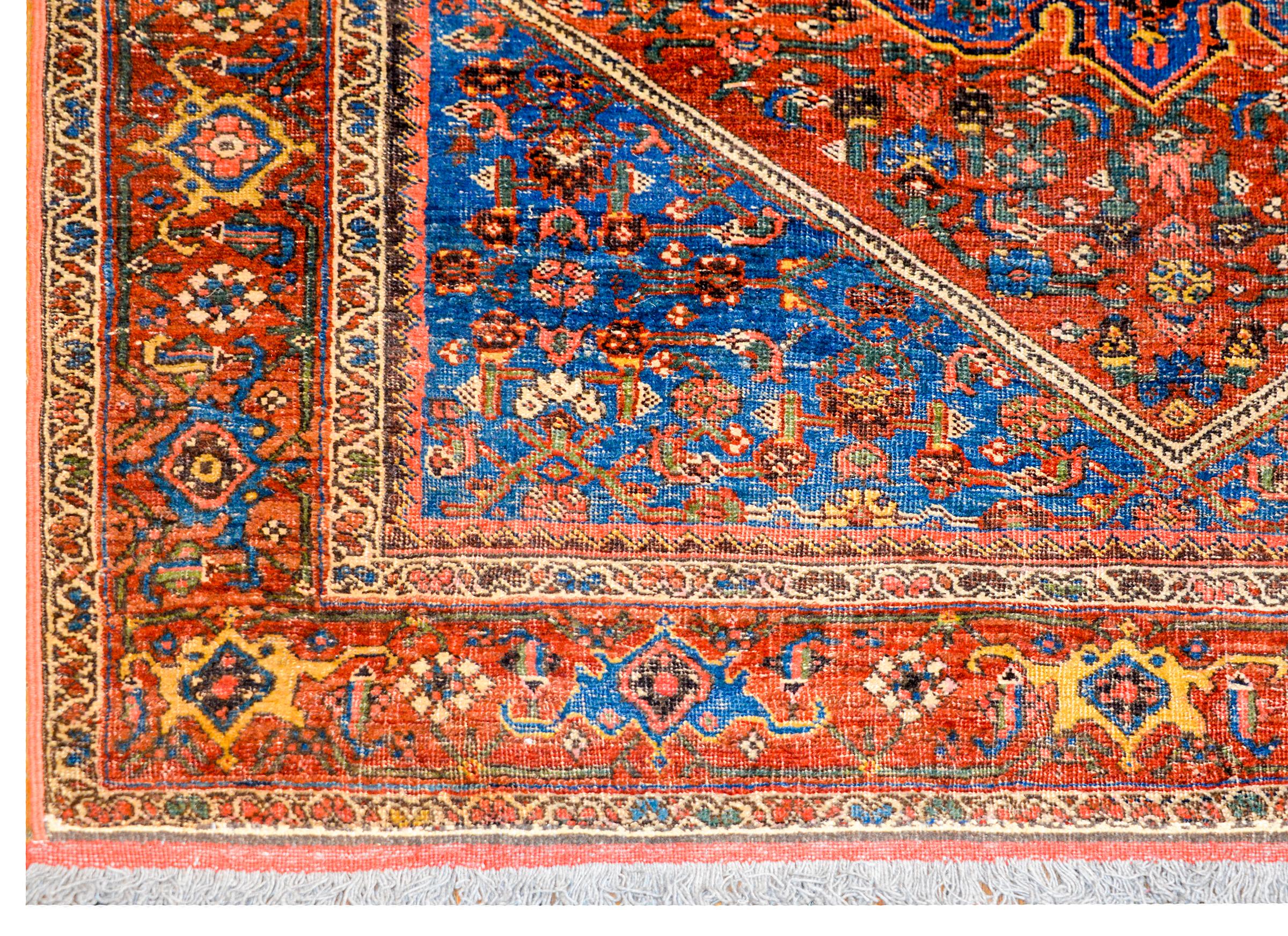 Außergewöhnlicher Bidjar-Teppich aus dem frühen 20. Jahrhundert im Zustand „Gut“ im Angebot in Chicago, IL
