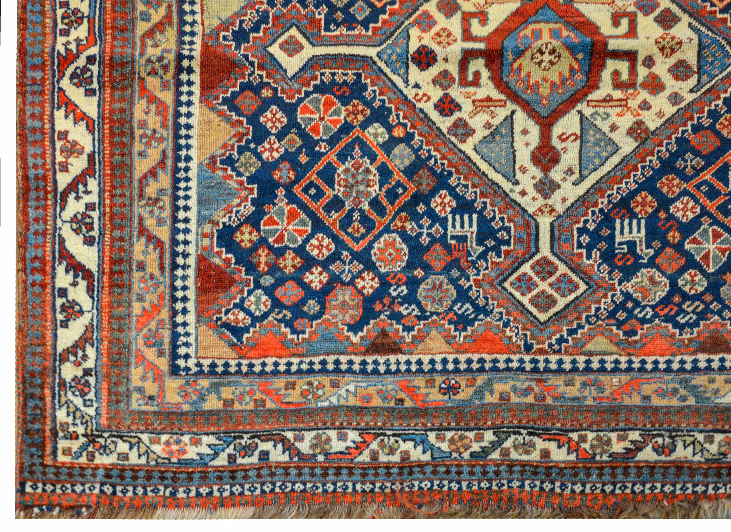 Extraordinaire tapis Ghashgaei du début du 20e siècle en vente 1