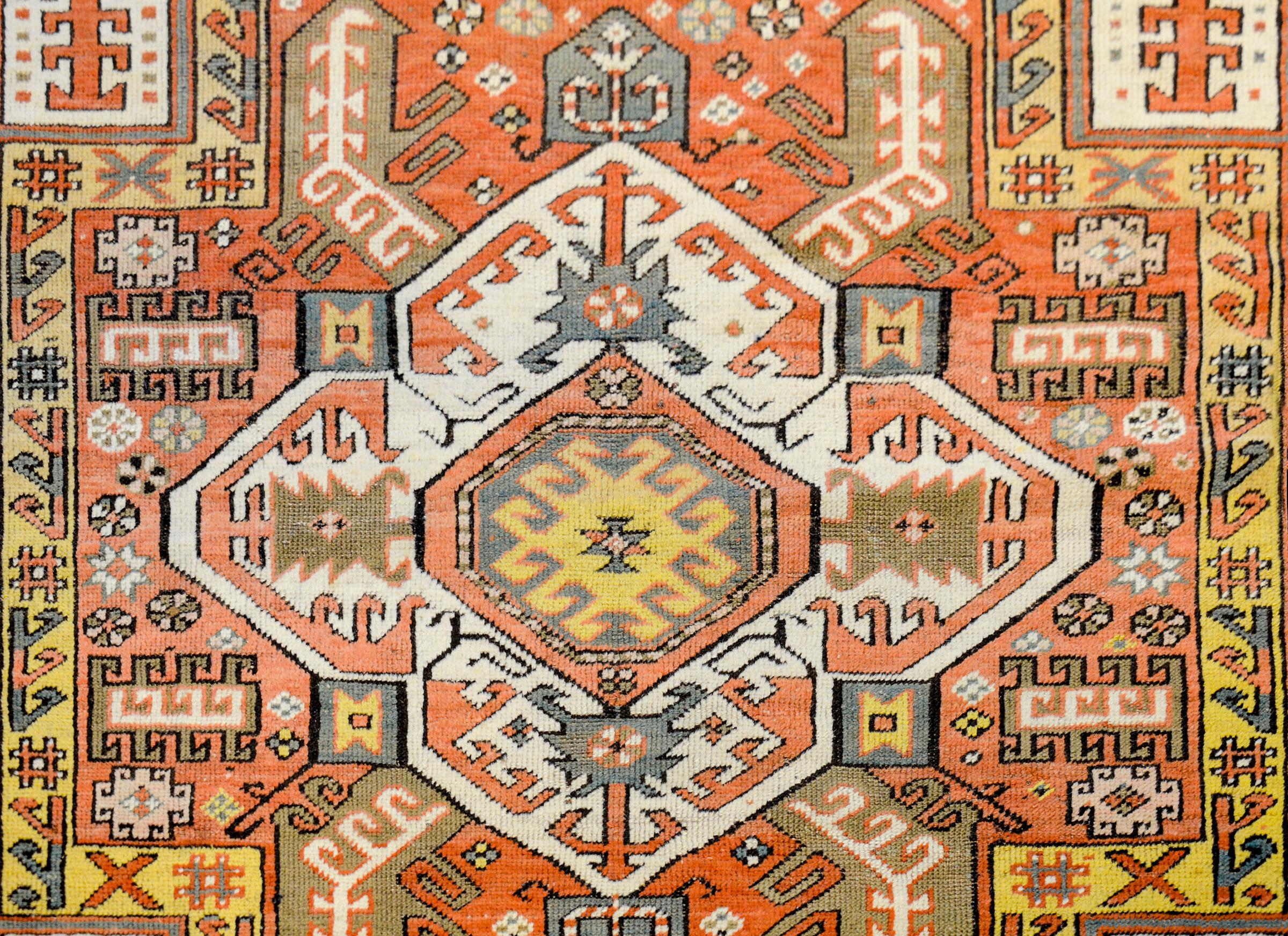 Extraordinary Early 20th Century Kazak Rug In Good Condition For Sale In Chicago, IL