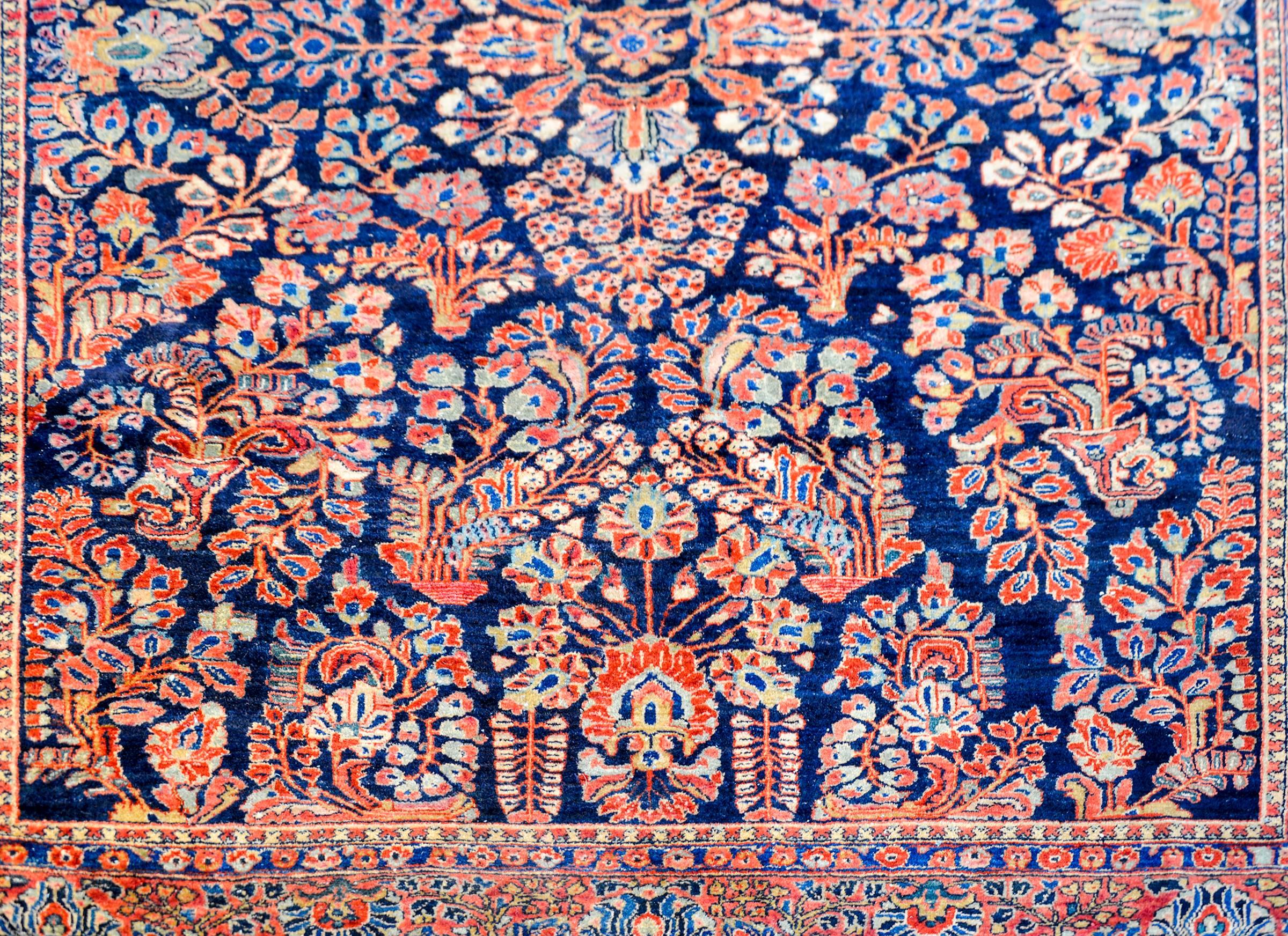 Sarouk Farahan Extraordinary Early 20th Century Sarouk Rug