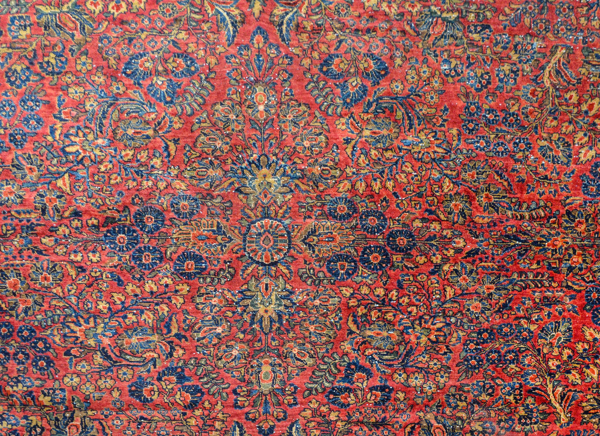 Vegetable Dyed Extraordinary Early 20th Century Sarouk Rug For Sale